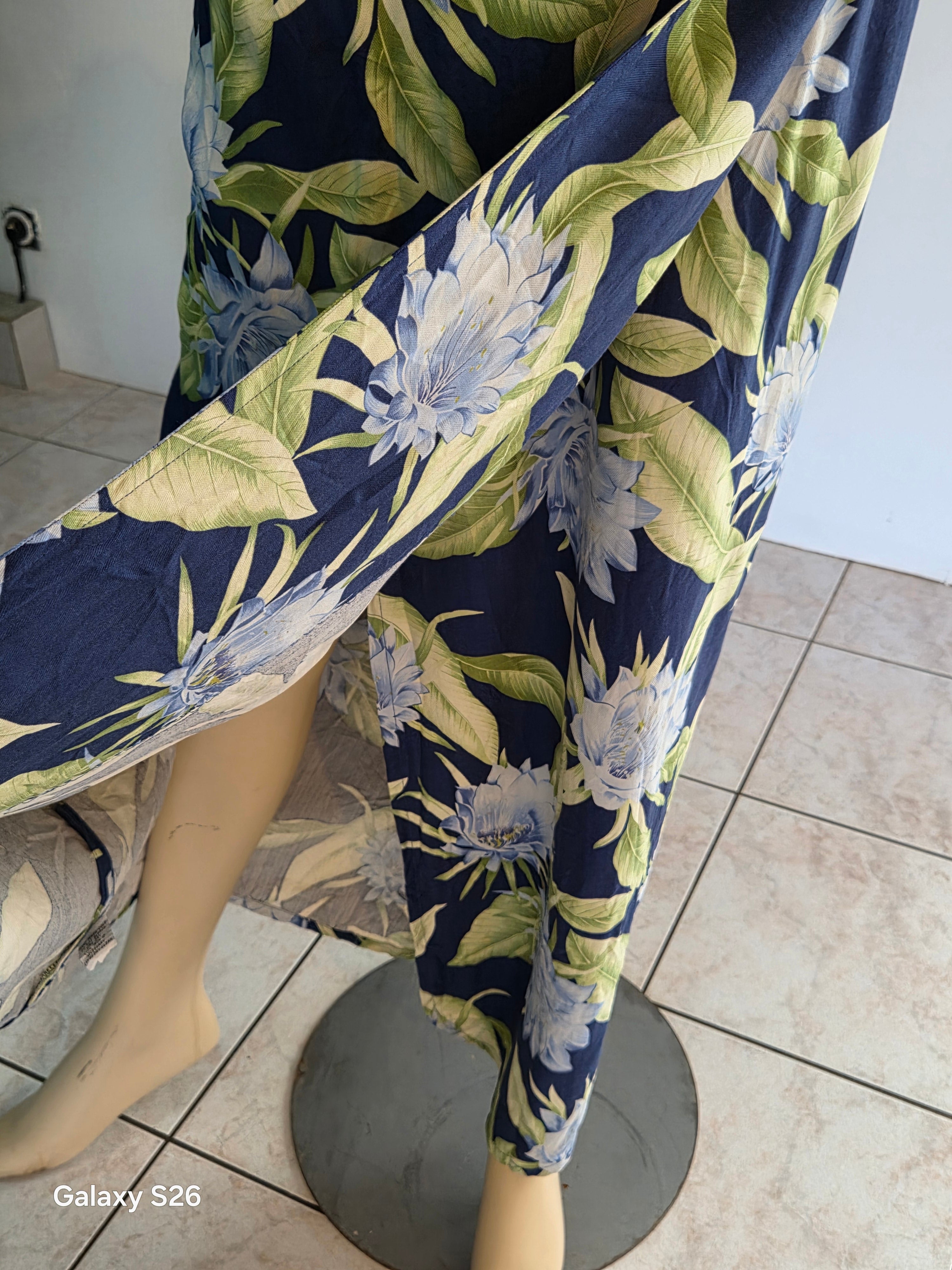 Jupe Maxi Portefeuille 100% Soie Tropicale Bleu Marine — Fleurs Lavande Feuilles Vertes — M (8/10) — Très bon état