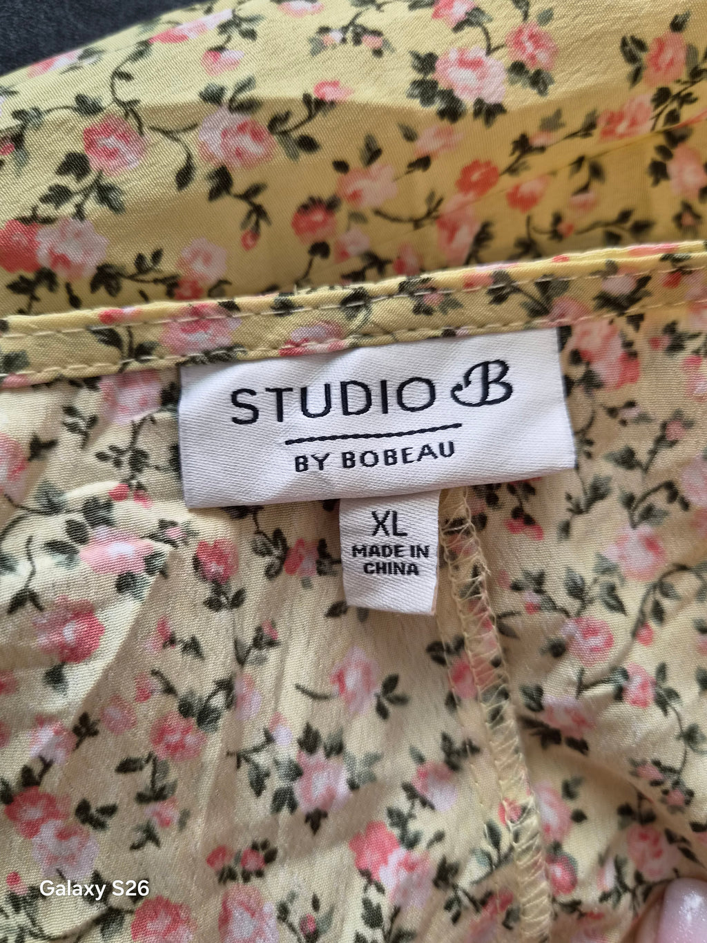 Robe Midi Studio B by Bobeau Jaune Fleuri — Col V Manches Volantées — XL — Très bon état