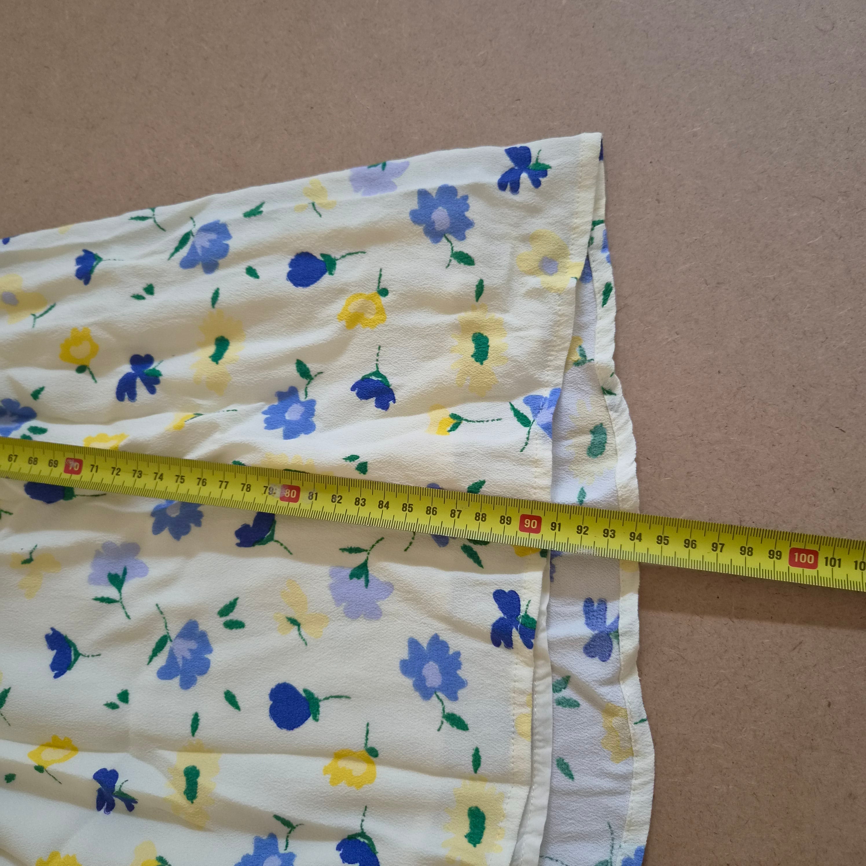 Robe SORA Fleurie Crème — Col V Croisé Taille Élastiquée — 38 — 100% Viscose — Très bon état