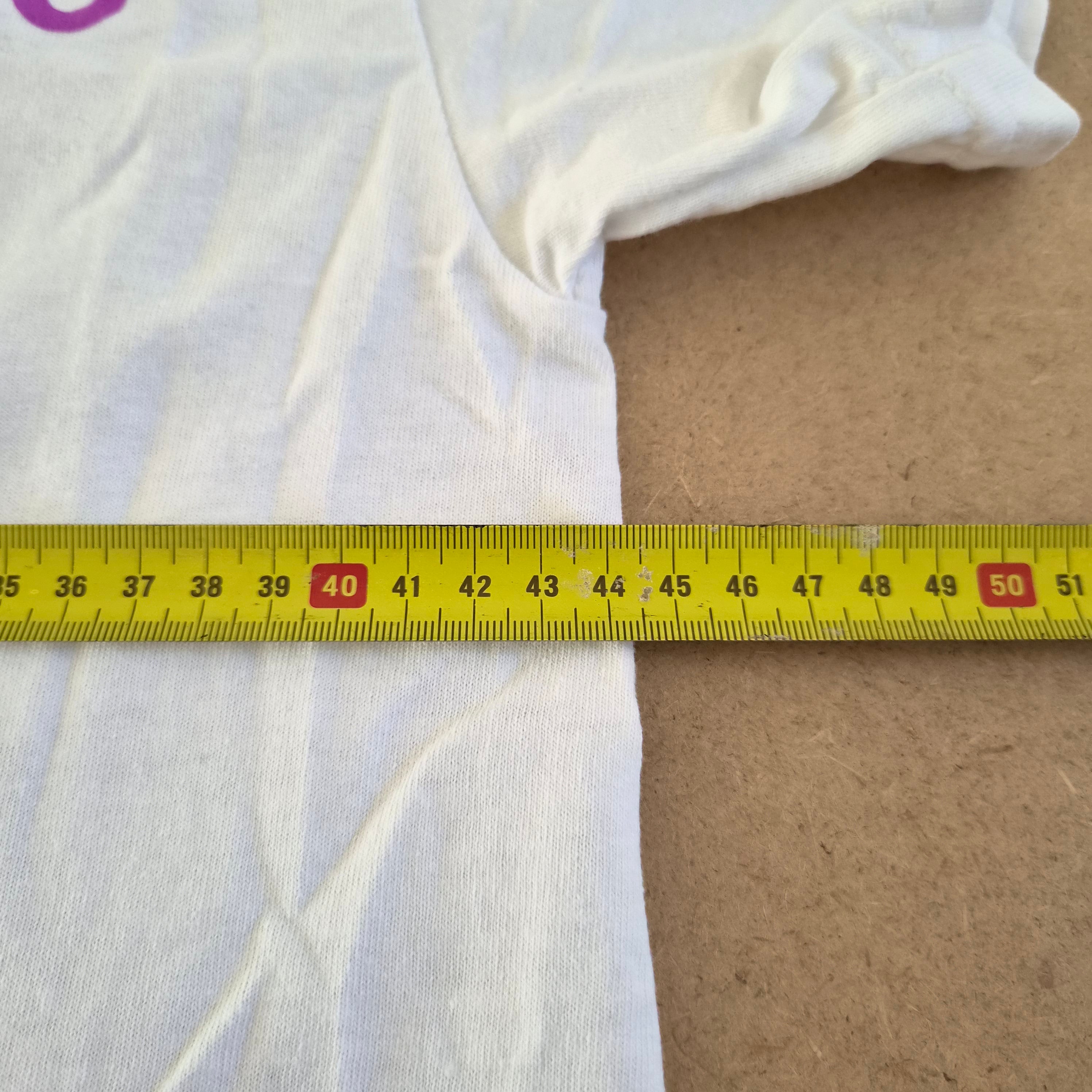 T-Shirt Graphique "Newark 360" – Style Streetwear US / Urban – Taille S