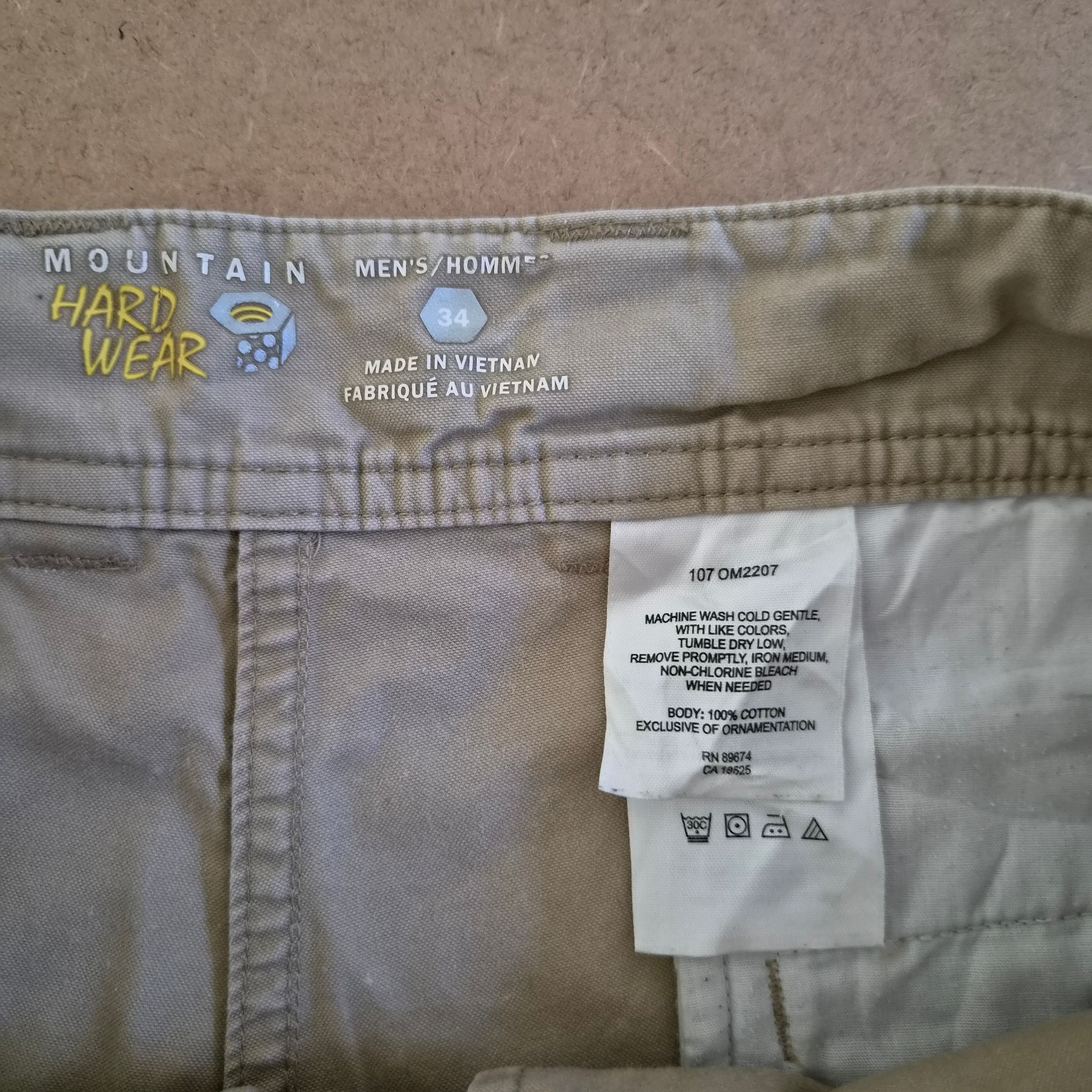Short Cargo Technique "Mountain Hardwear" – Style Gorpcore / Outdoor – Taille 34 (L)