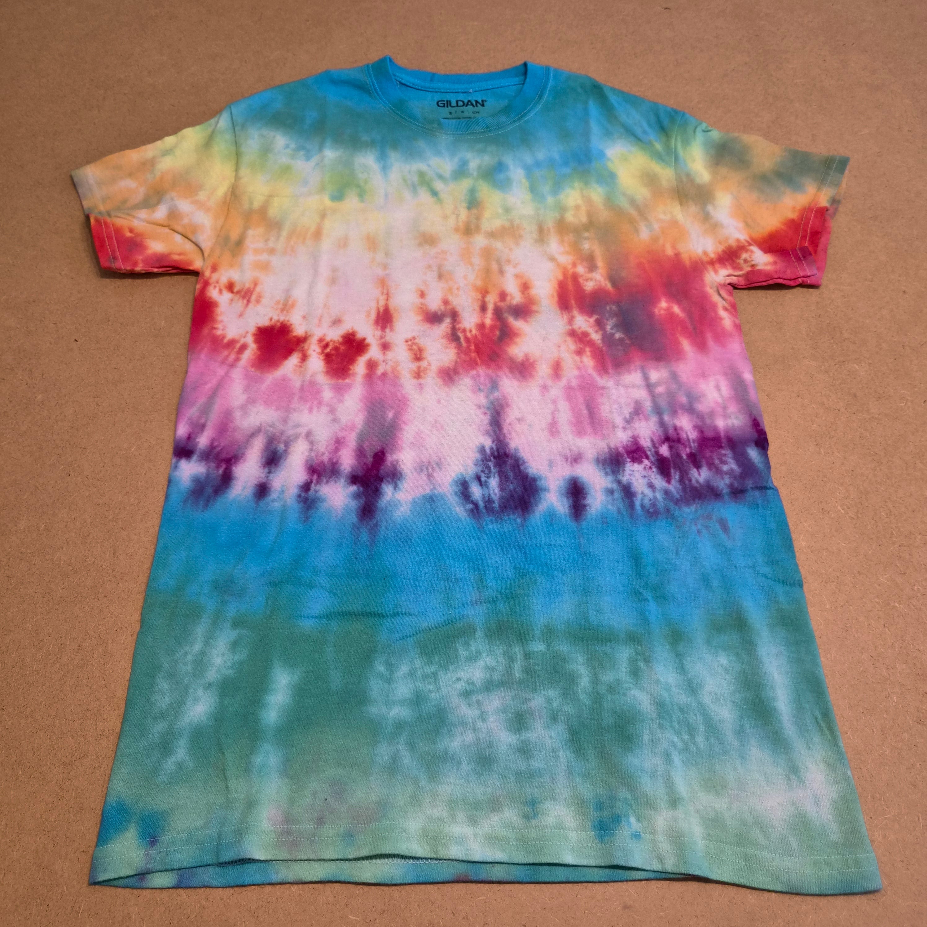 T-shirt Tie-Dye Arc-en-Ciel Gildan — Taille S