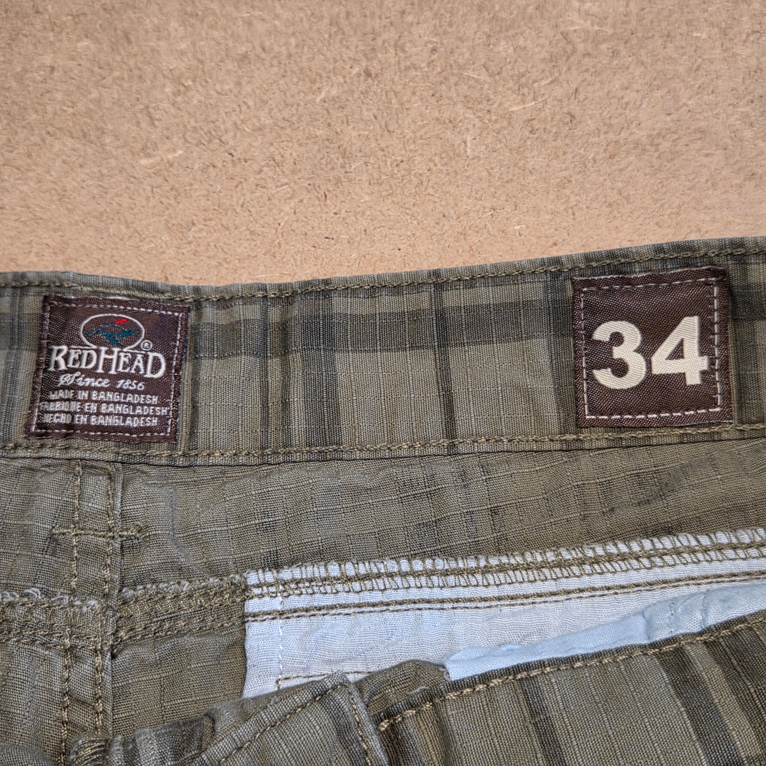 Short Cargo Vintage 90s/Y2K "RedHead" à Carreaux Vert Olive – 100% Coton Taille 44 FR