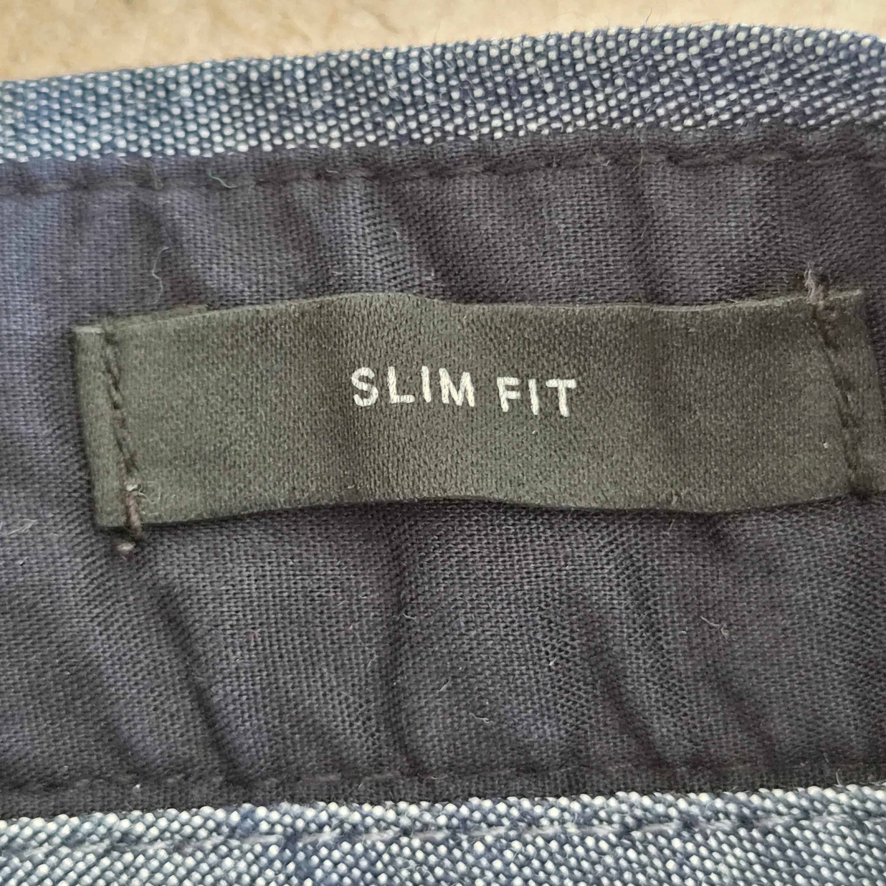 Short Bermuda Chambray H&M Slim Fit — Taille 52 EUR- FR 44/46 — Très bon état