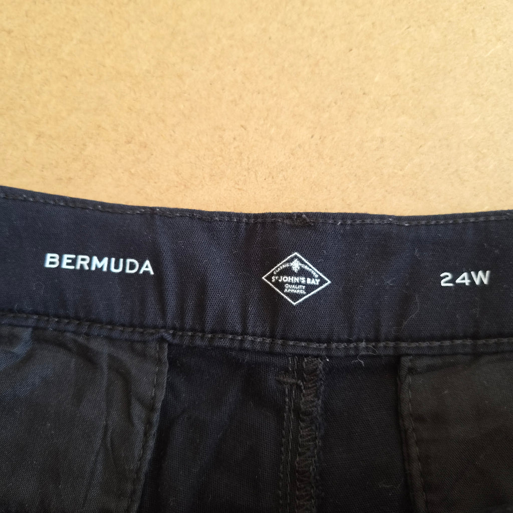 Short Bermuda marine St. John's Bay — Taille 24W  FR 54— Très bon état