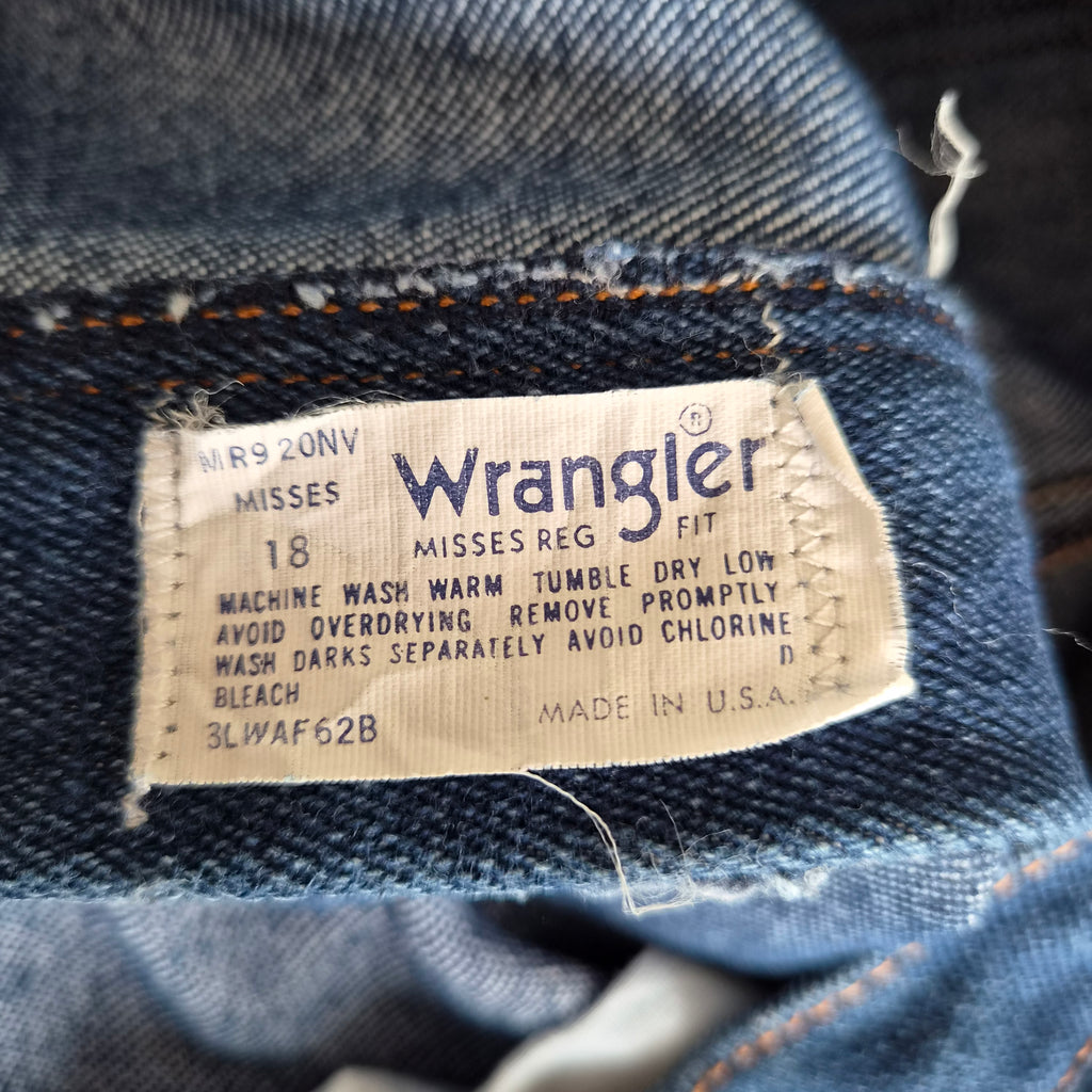 Jean vintage Wrangler Bleu Moyen Taille Haute — Taille 18 US / FR 40-42 — Made in USA