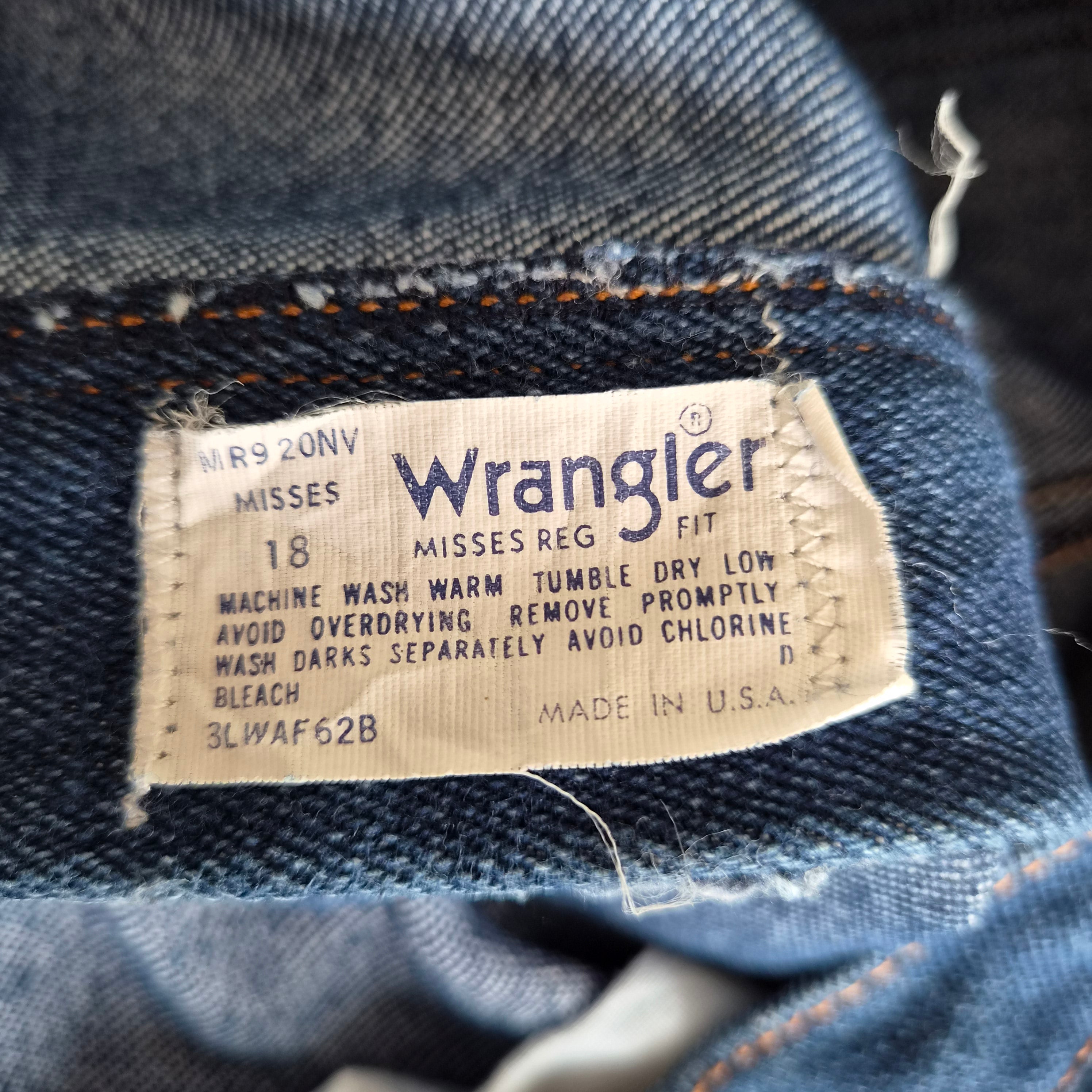 Jean vintage Wrangler Bleu Moyen Taille Haute — Taille 18 US / FR 40-42 — Made in USA
