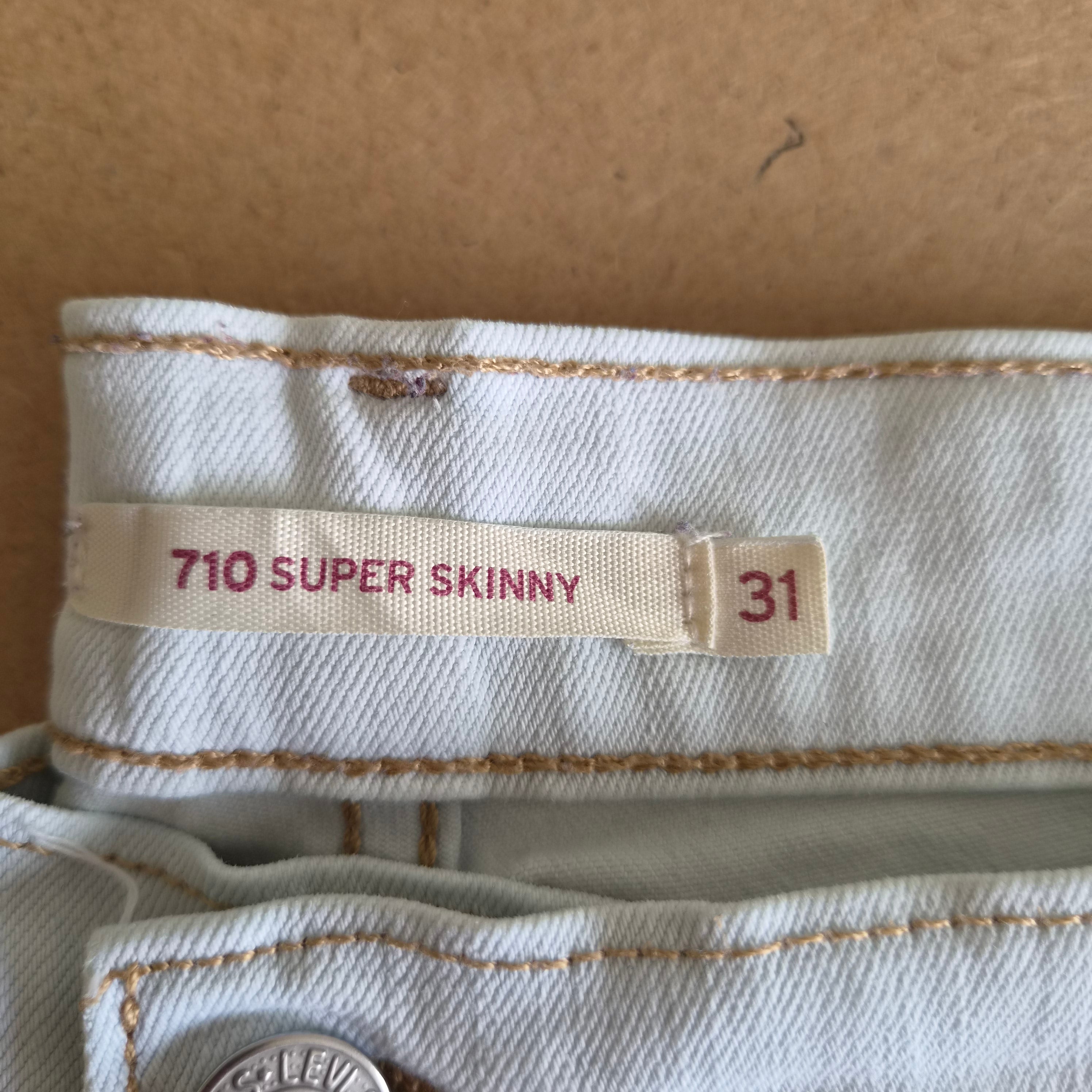 Jean Levi's 710 Super Skinny Bleu Clair — W31  FR 40/42— Très bon état