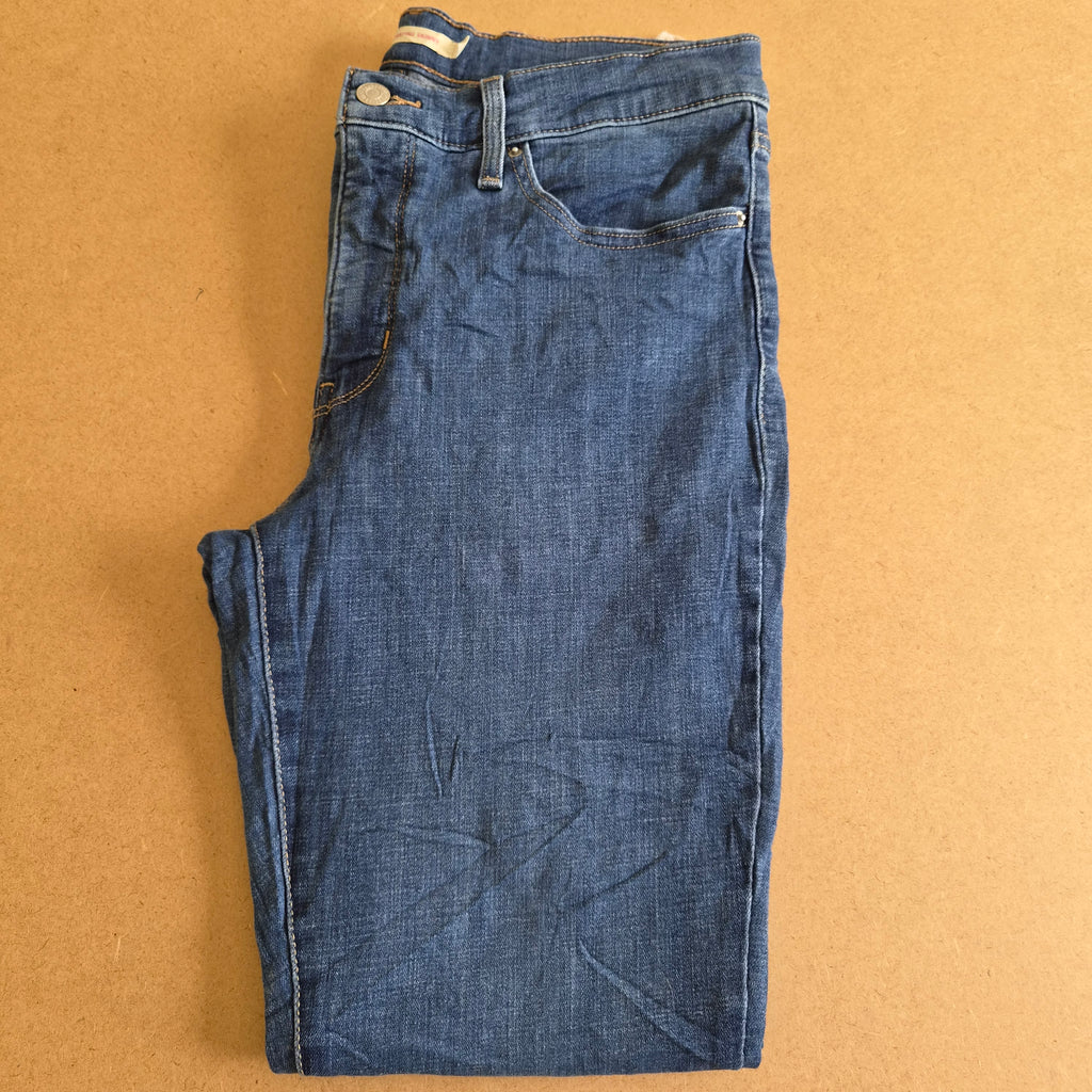Jean Levi's 311 Shaping Skinny Raw Hem — W31 / FR 40-42 — Très bon état