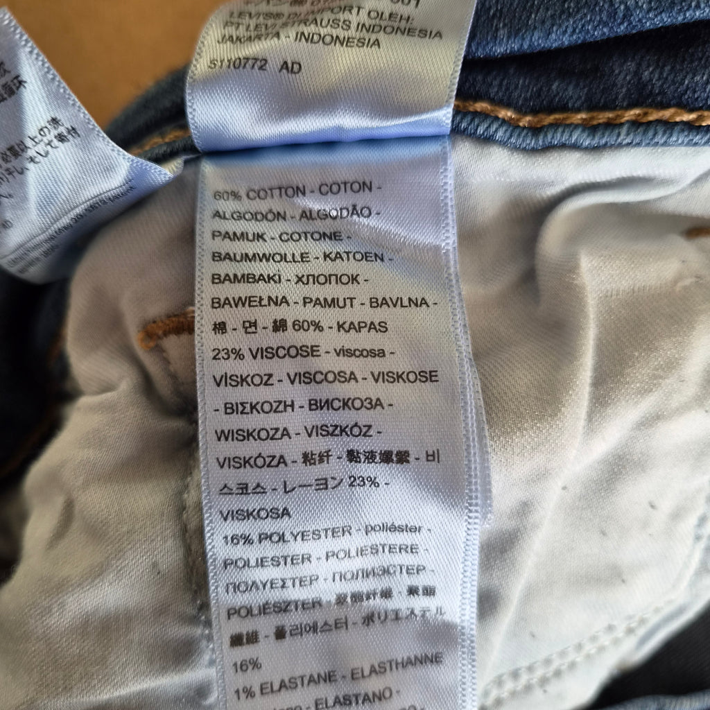 Jean Levi's 311 Shaping Skinny Raw Hem — W31 / FR 40-42 — Très bon état