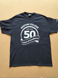 T-shirt Port & Company Gaston College 50 Years of Excellence 1964-2014 Noir — 100% Coton — XL — Très bon état