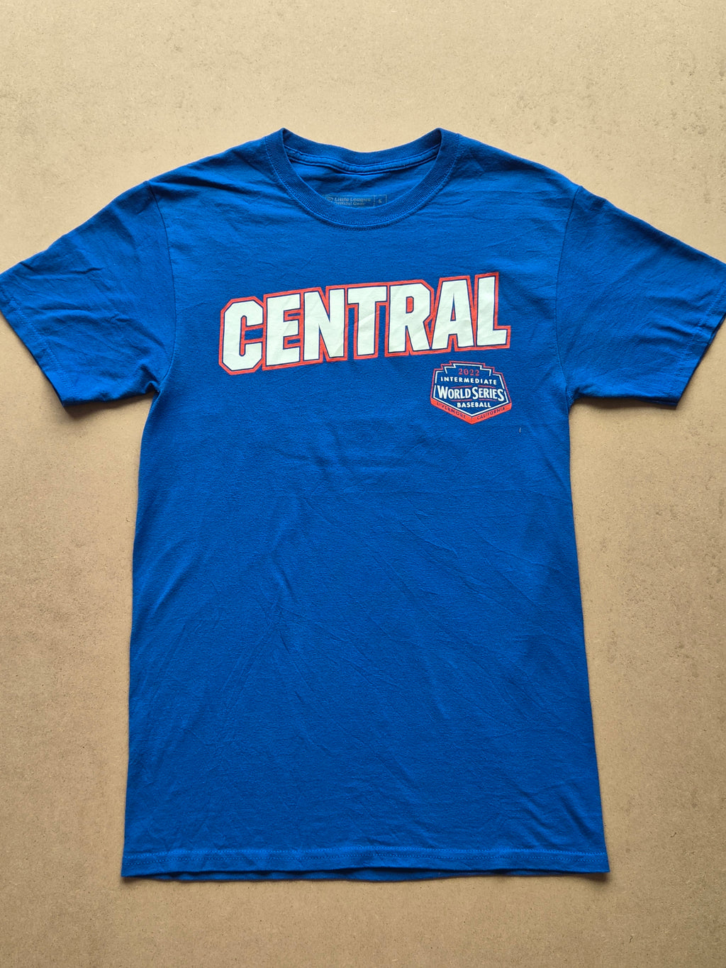 T-shirt Next Level Central Intermediate World Series Baseball Bleu Roi — Georgetown Indiana Highlander — S — Très bon état