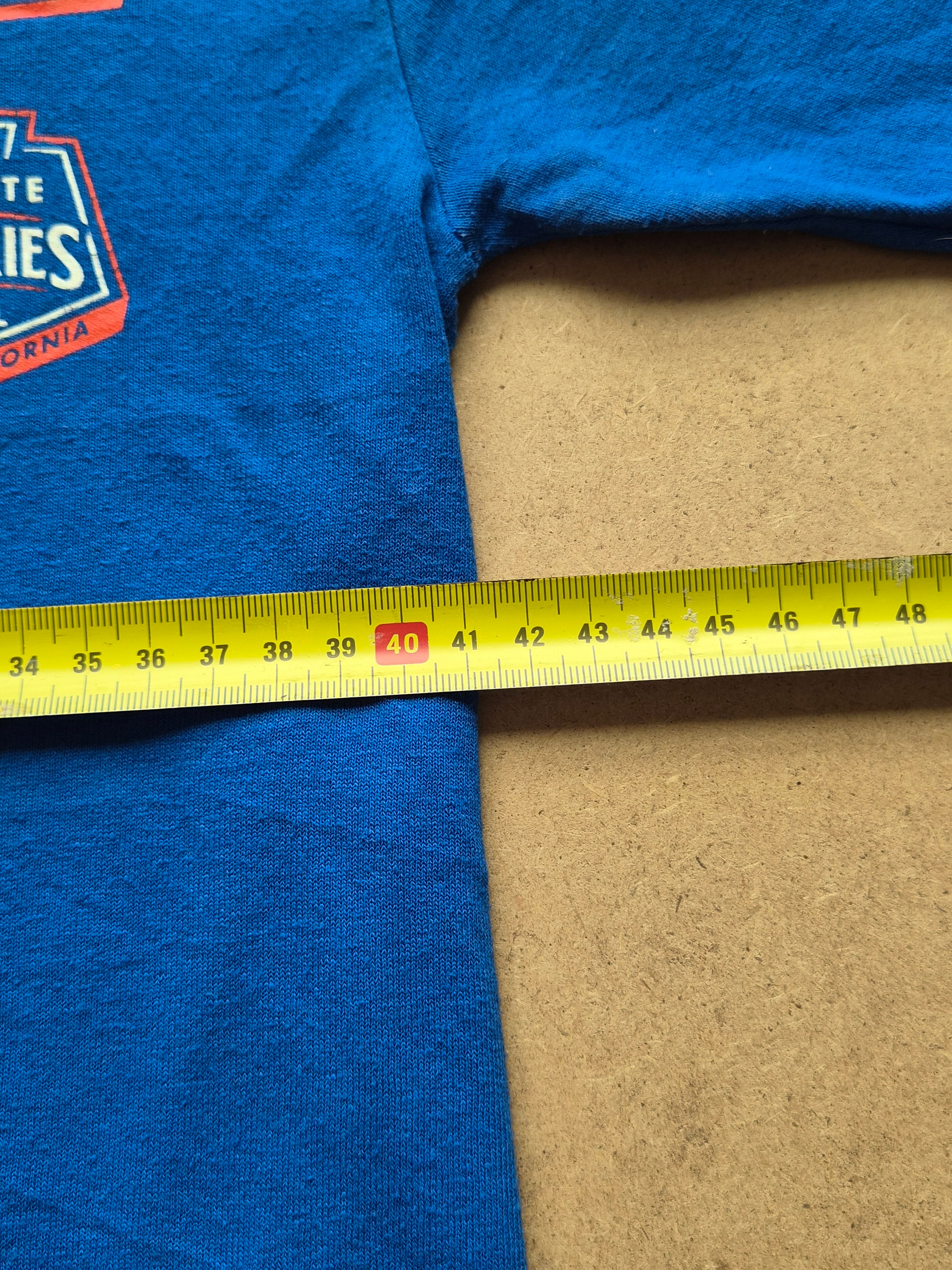 T-shirt Next Level Central Intermediate World Series Baseball Bleu Roi — Georgetown Indiana Highlander — S — Très bon état