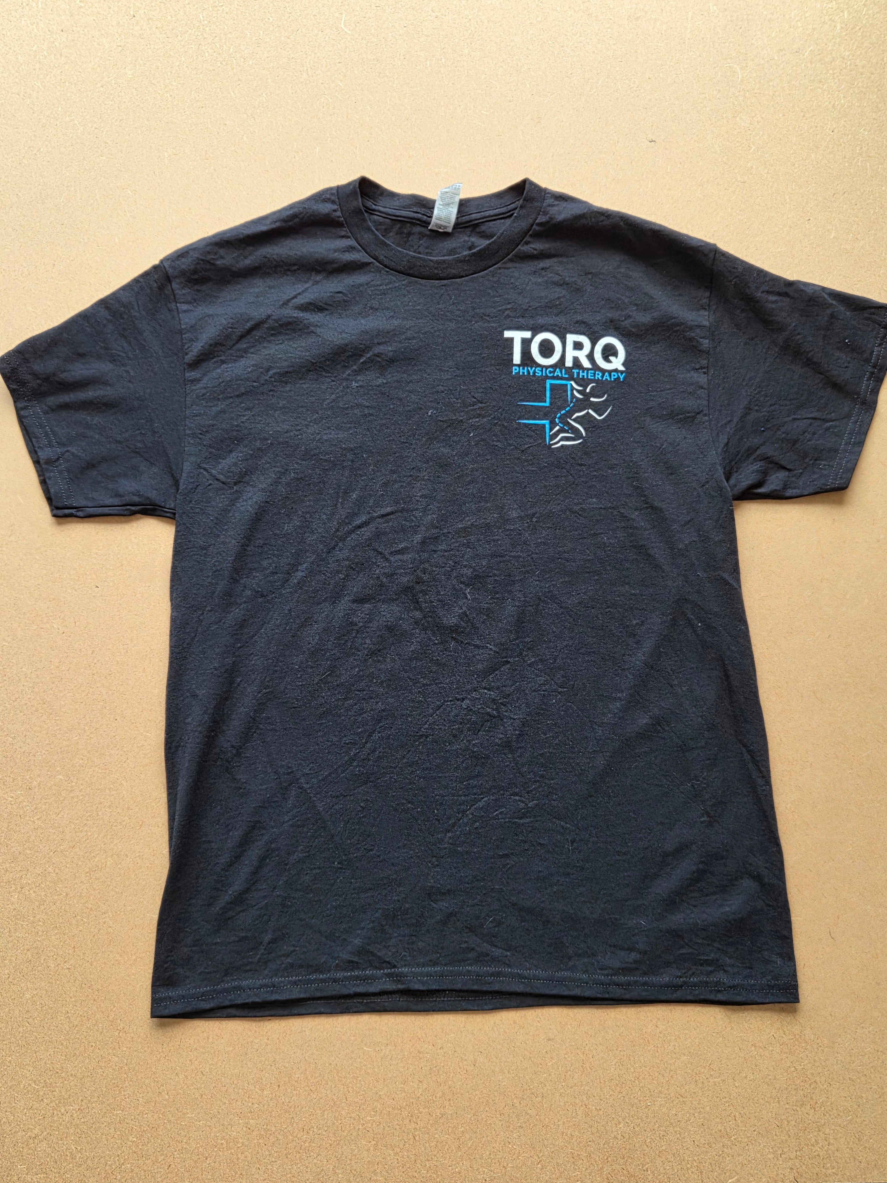T-shirt vintage Gildan TORQ Physical Therapy - face avant logo poitrine