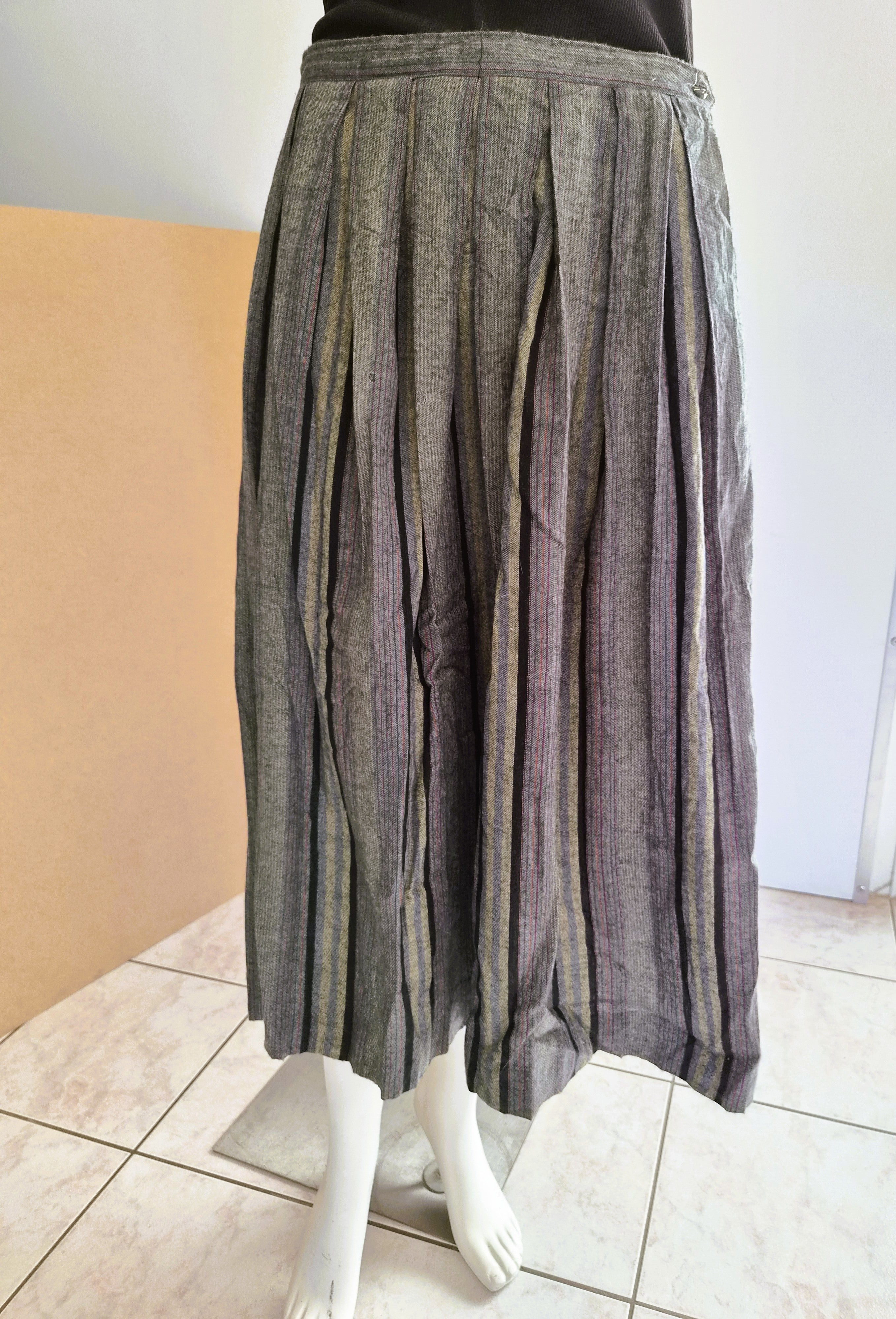Étiquette EMC Monograms Tyler Texas taille M