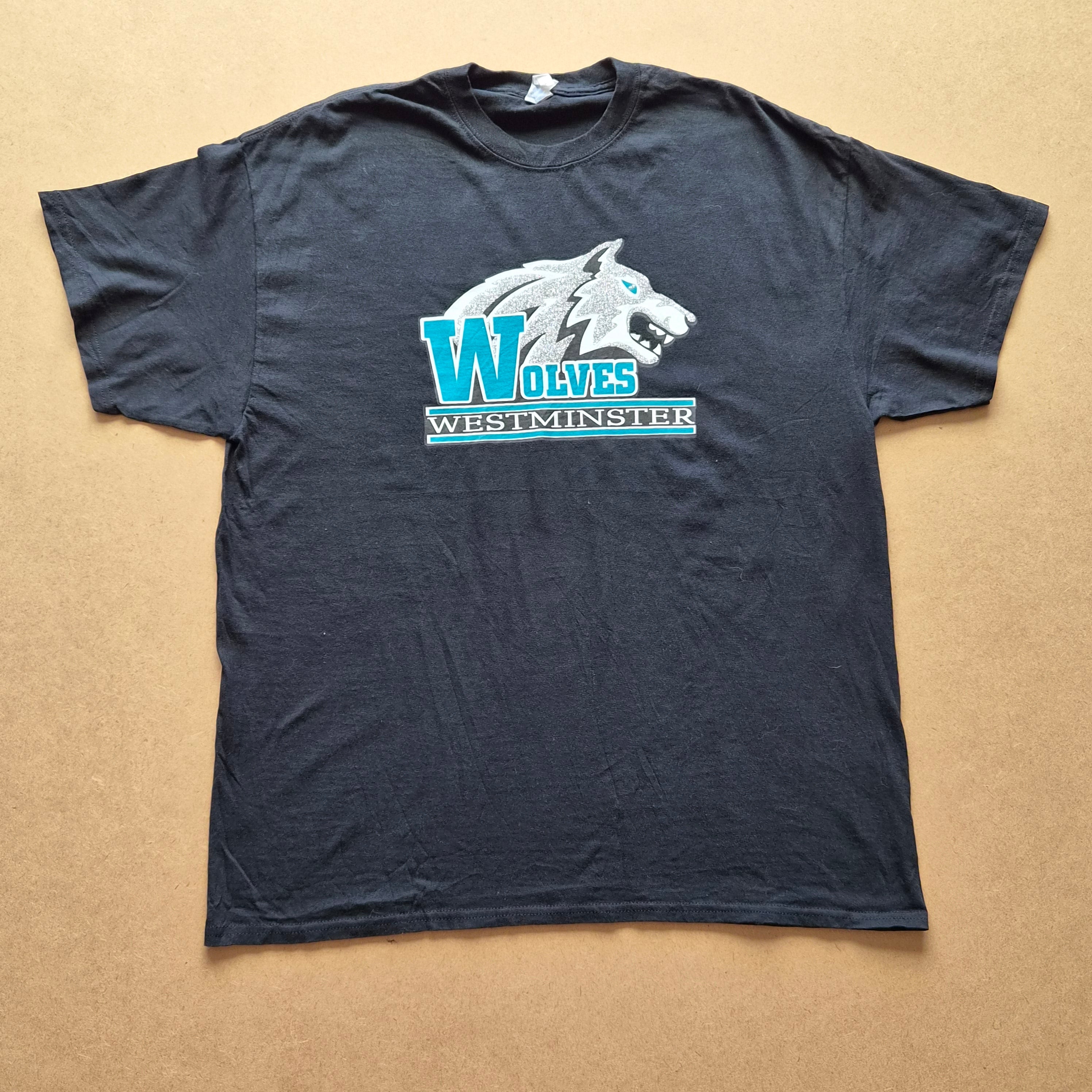 T-shirt Gildan Westminster Wolves Noir — Logo Loup Argenté Pailleté Turquoise — XL — 100% Coton Made in Haiti — Très bon état