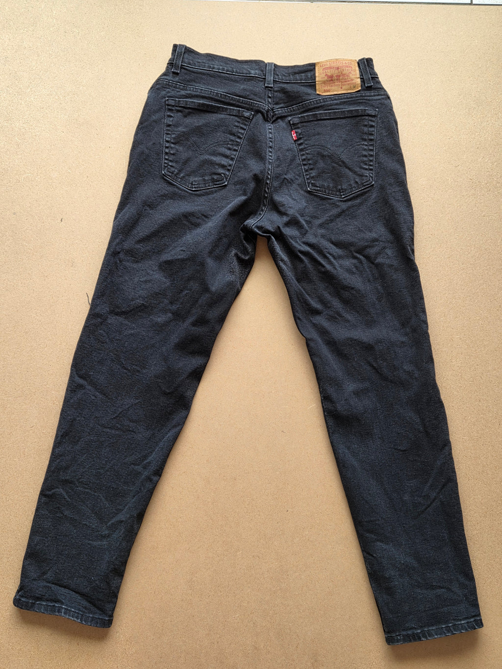Jean Levi's 550 Vintage Noir Déchiré – Coupe Relaxed Tapered - Taille 40/42