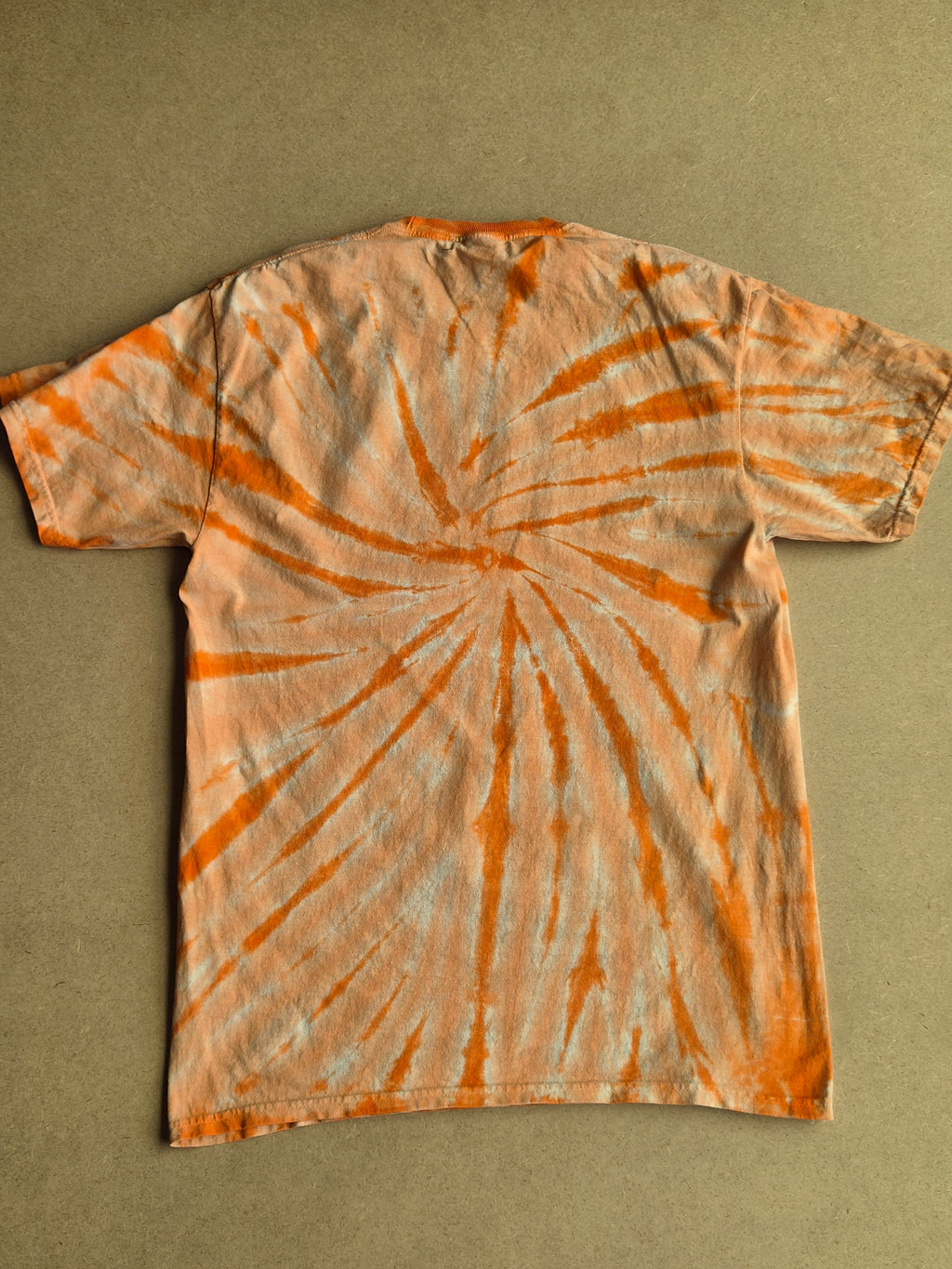 T-shirt tie and dye orange I ♥ God – St. Joseph's NYC 2021 – M