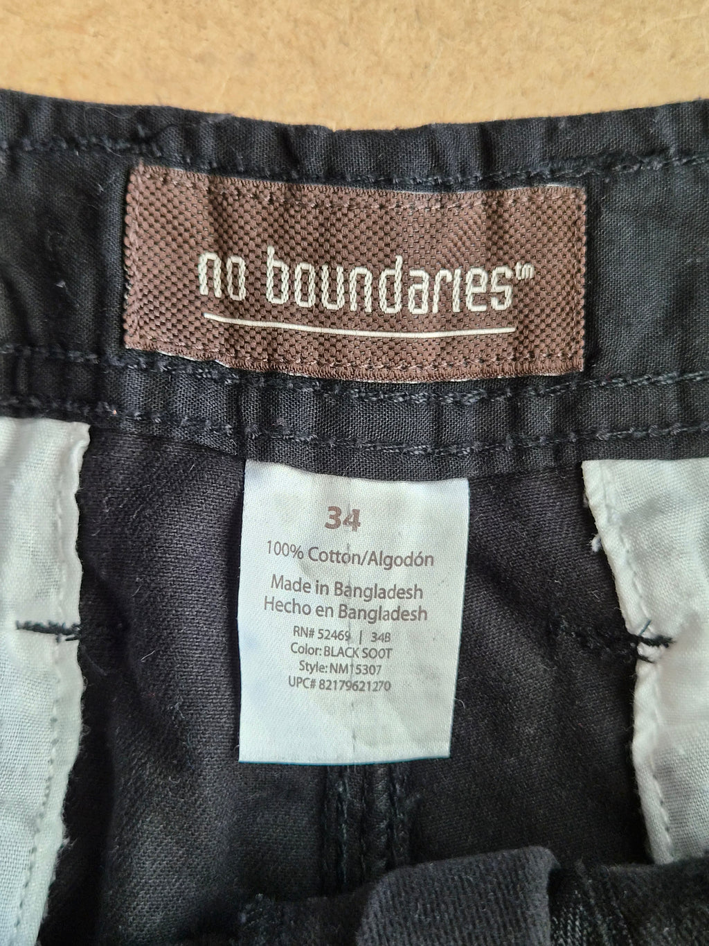 Short cargo No Boundaries - étiquette marque et composition taille 34