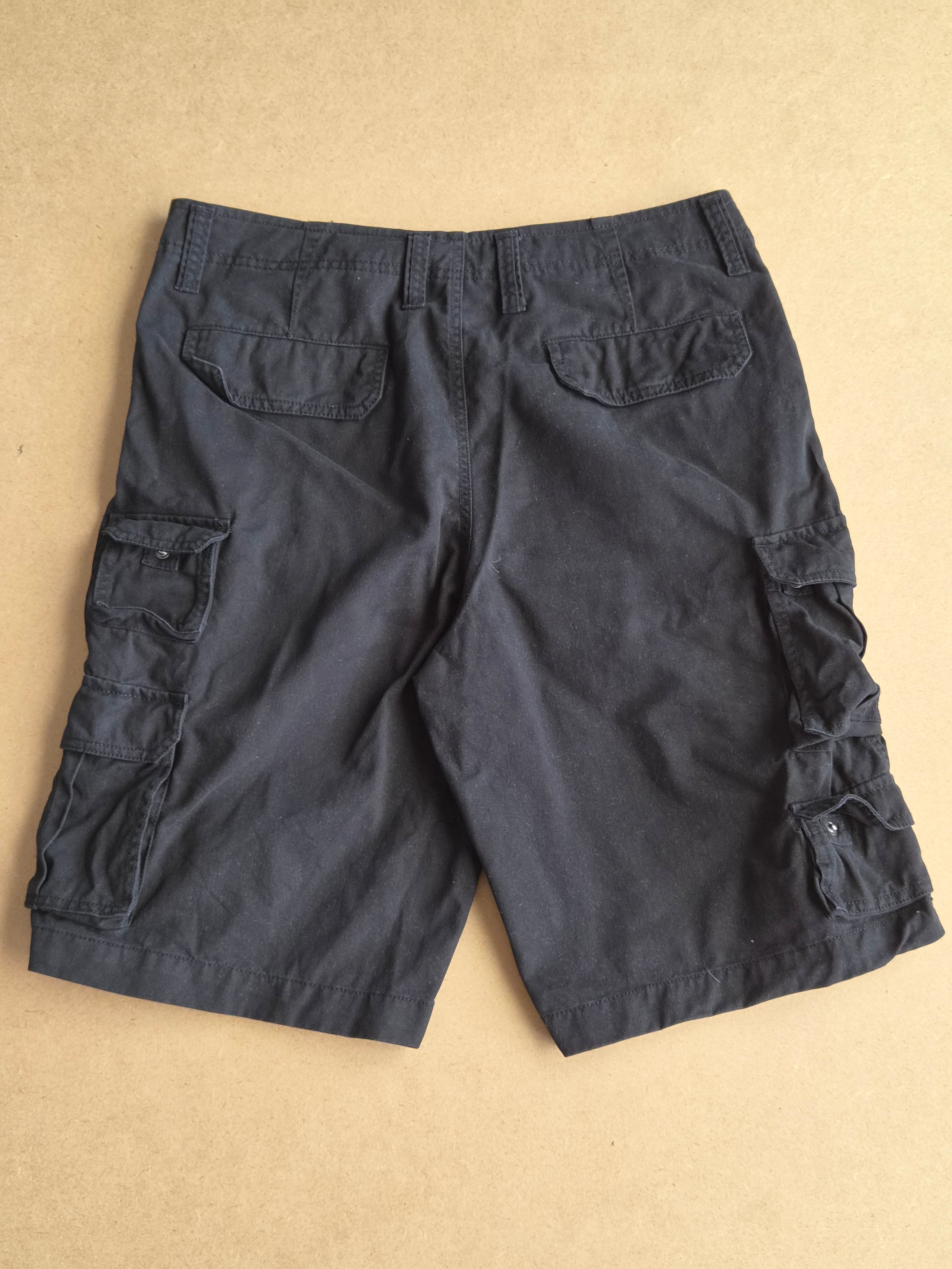Short cargo No Boundaries noir - vue de dos