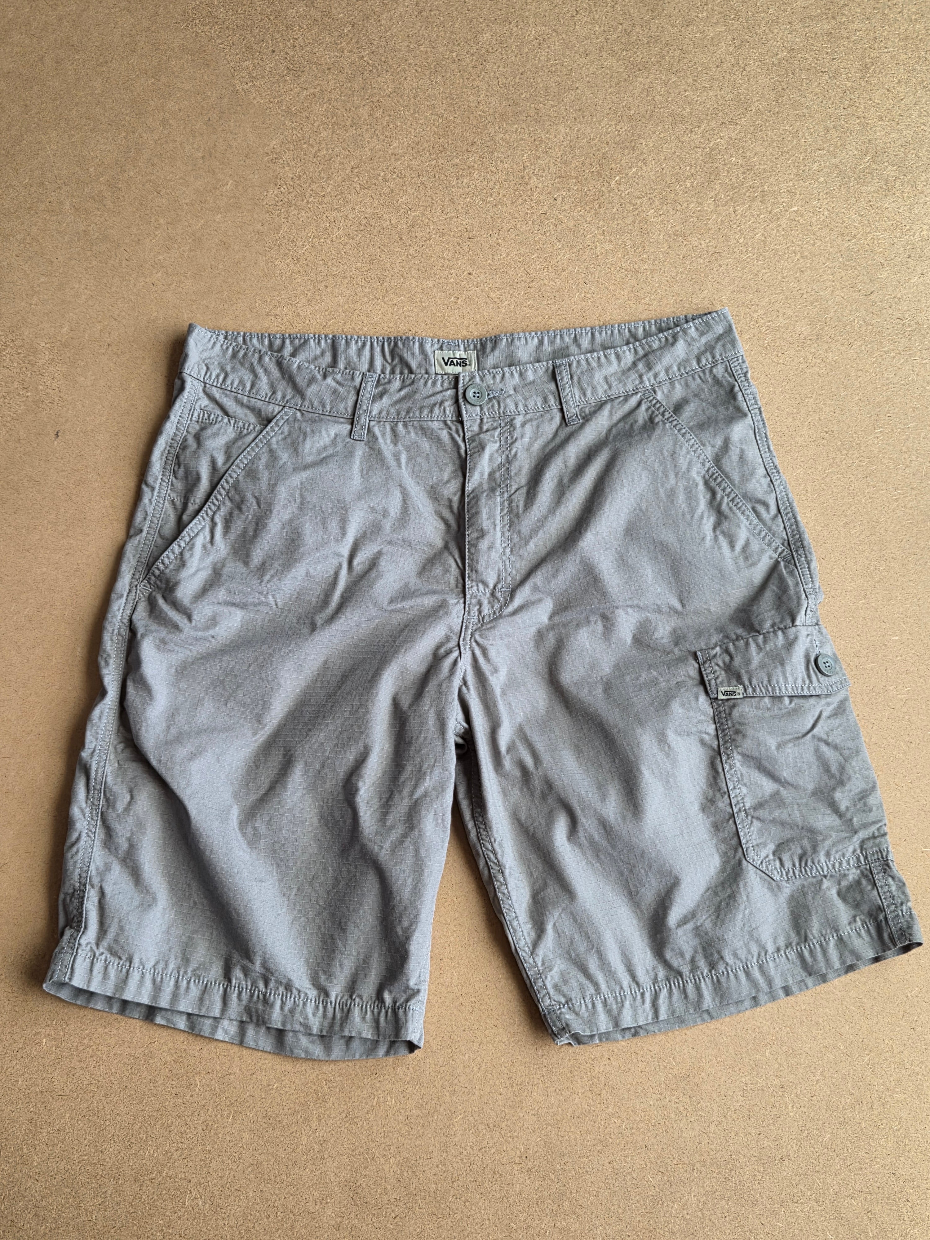 Short cargo Vans gris - étiquette taille 38