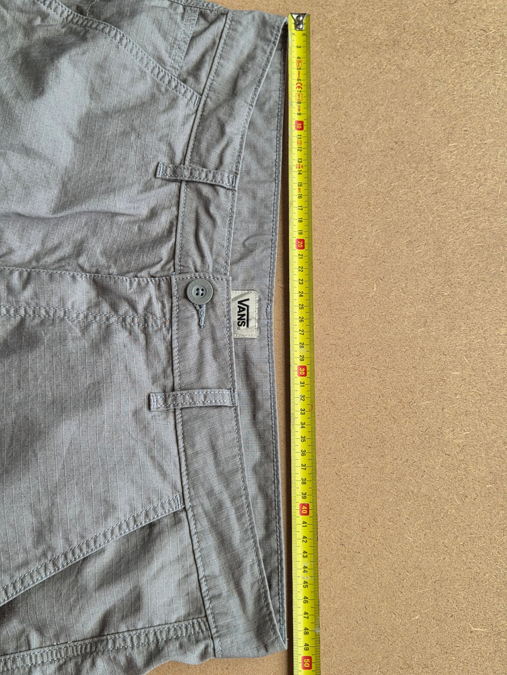 Short cargo Vans gris - mesure longueur totale