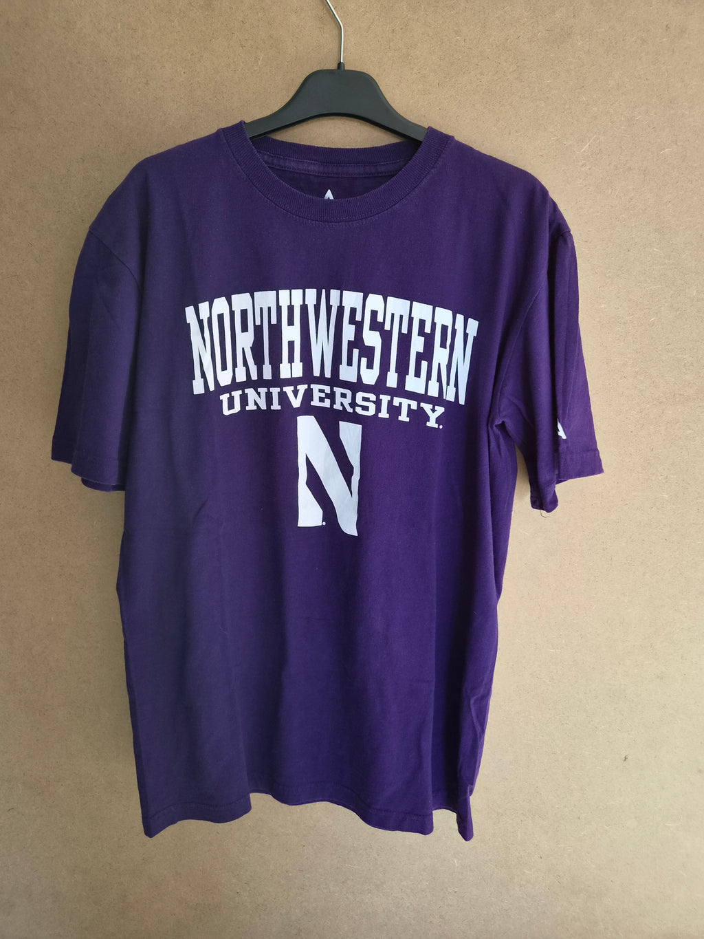 T-shirt Northwestern University - étiquette taille M, fabriqué en République Dominicaine
