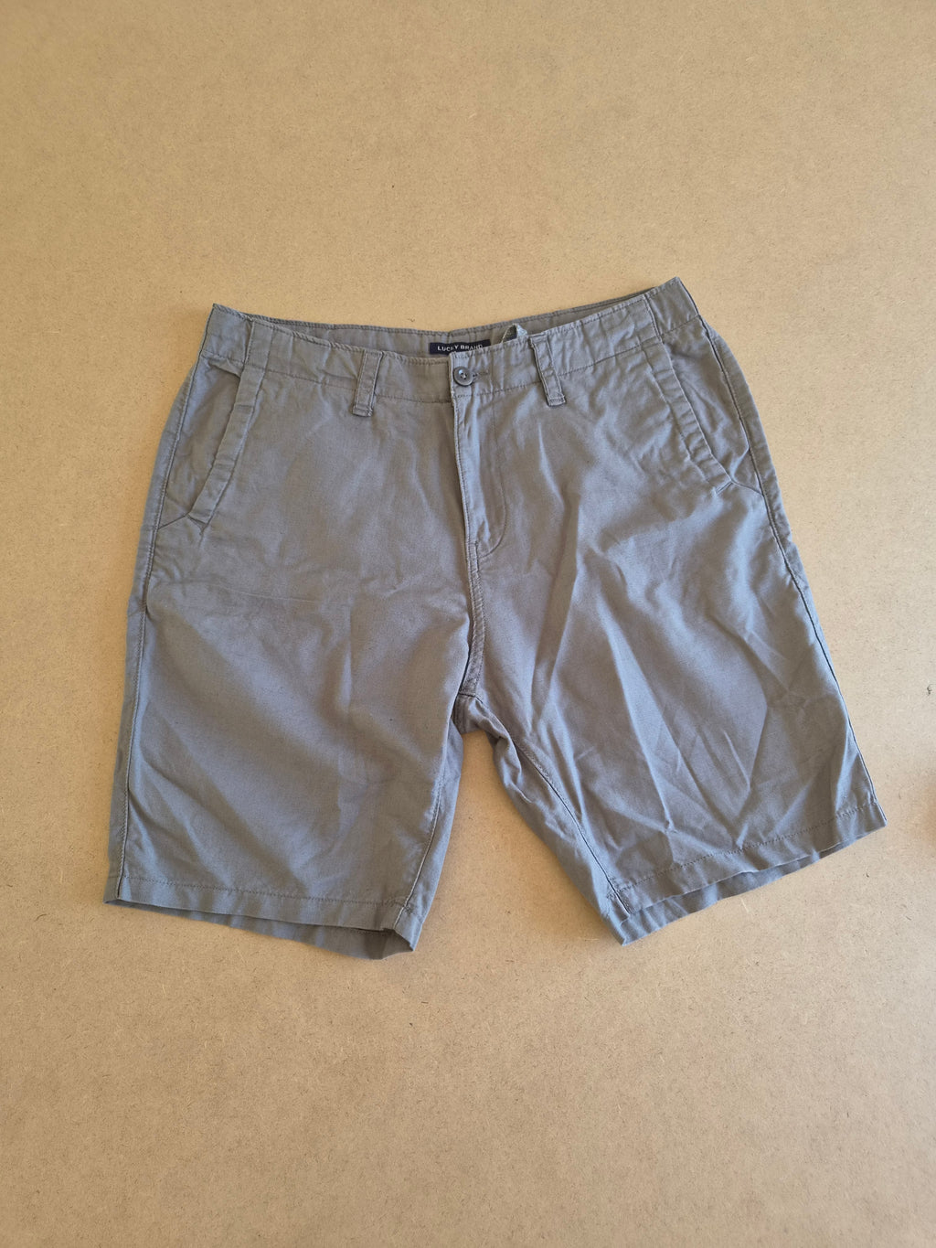 Short cargo Lucky Brand gris - vue de face