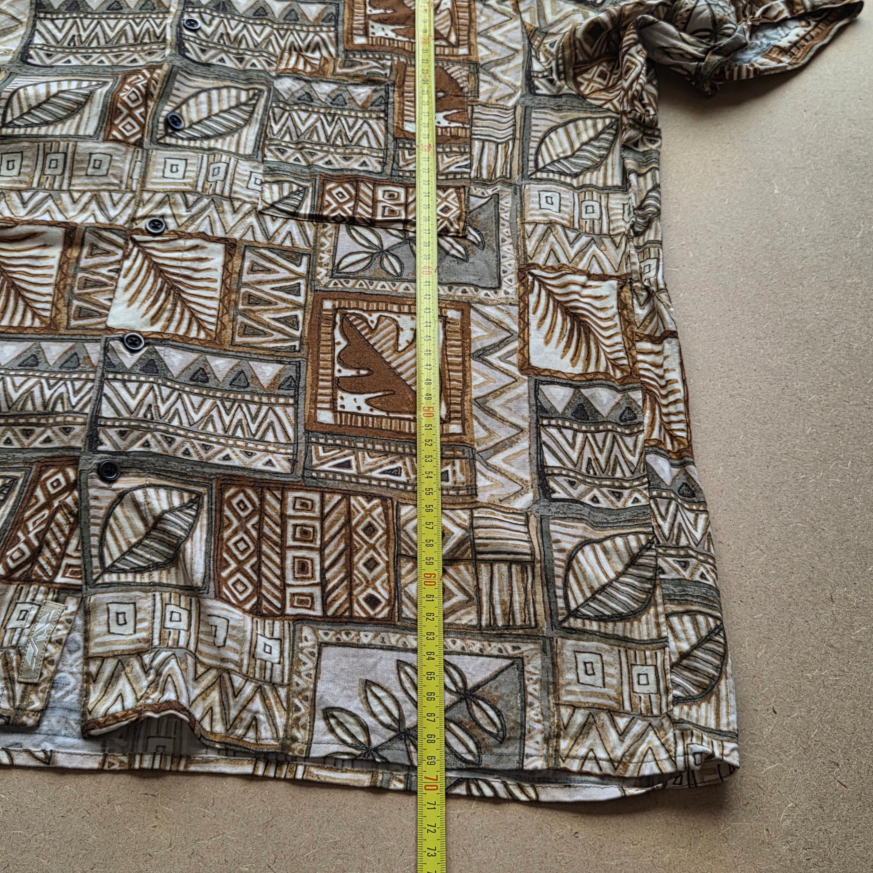 Chemise Hawaïenne Vintage Natural Issue - Motif Tiki Tribal Polynésien - Rayon - M