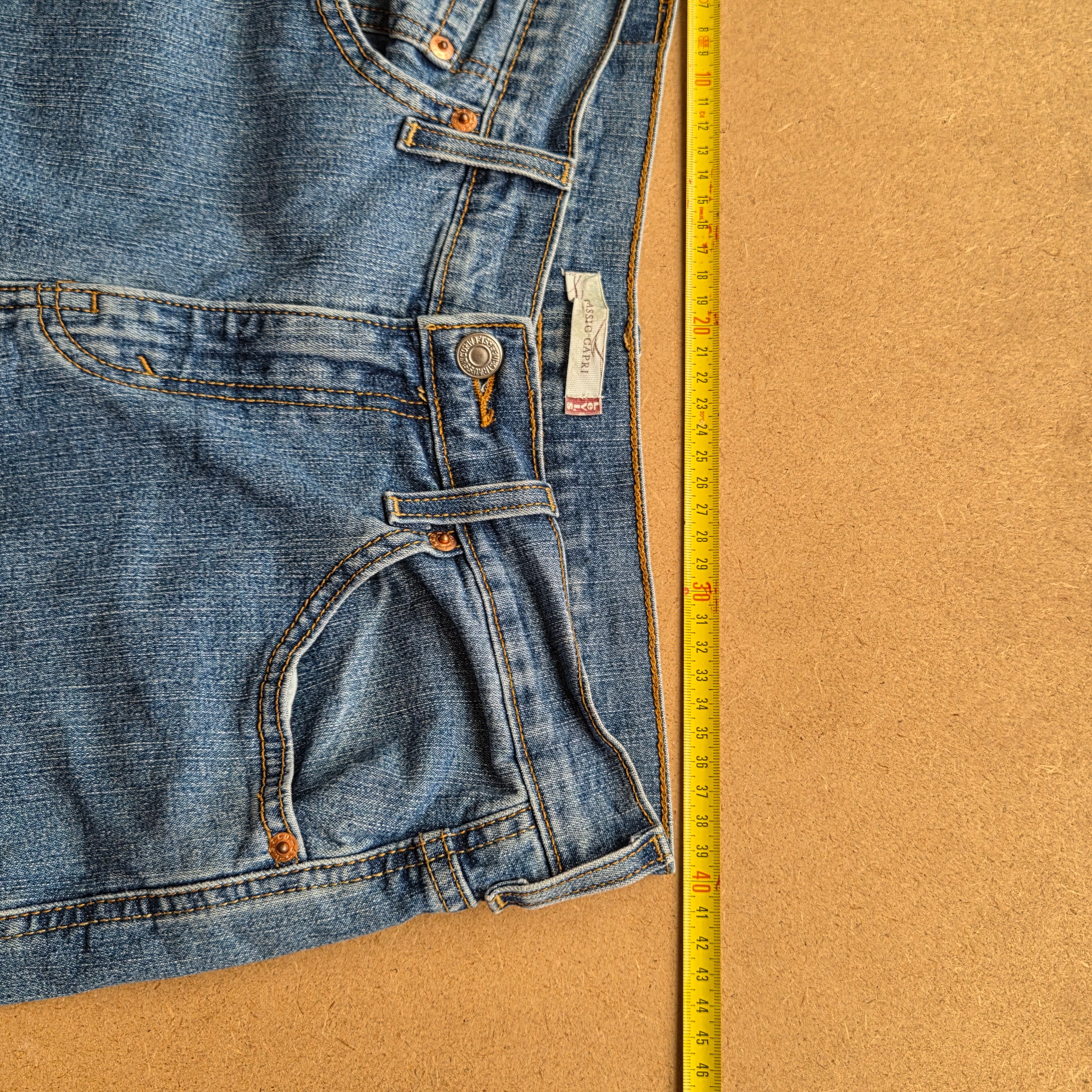 Pantacourt Levi’s femme en jean bleu – taille 38