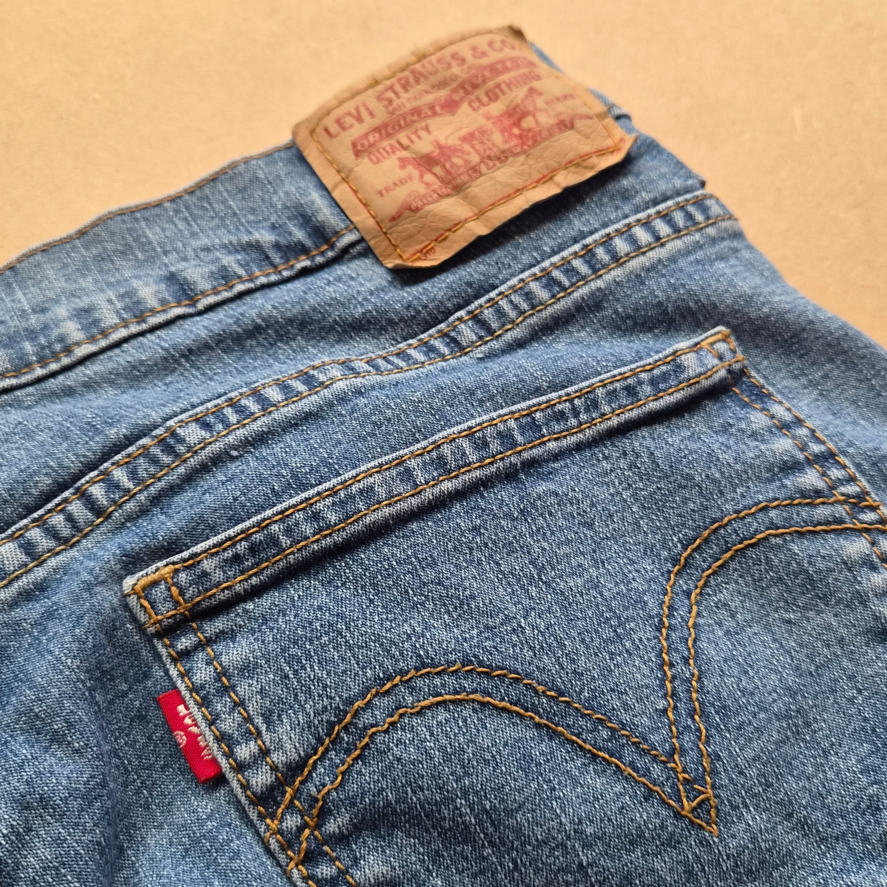 Pantacourt Levi’s femme en jean bleu – taille 38