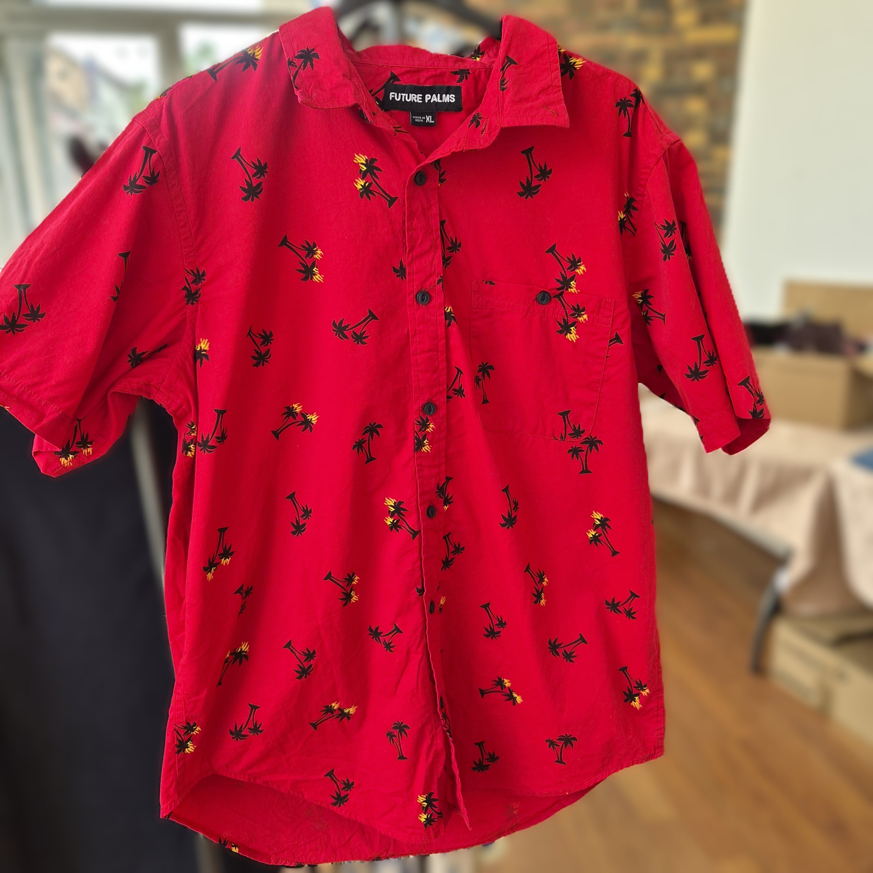 Chemise hawaïenne Future Palms rouge à motifs palmiers – XL