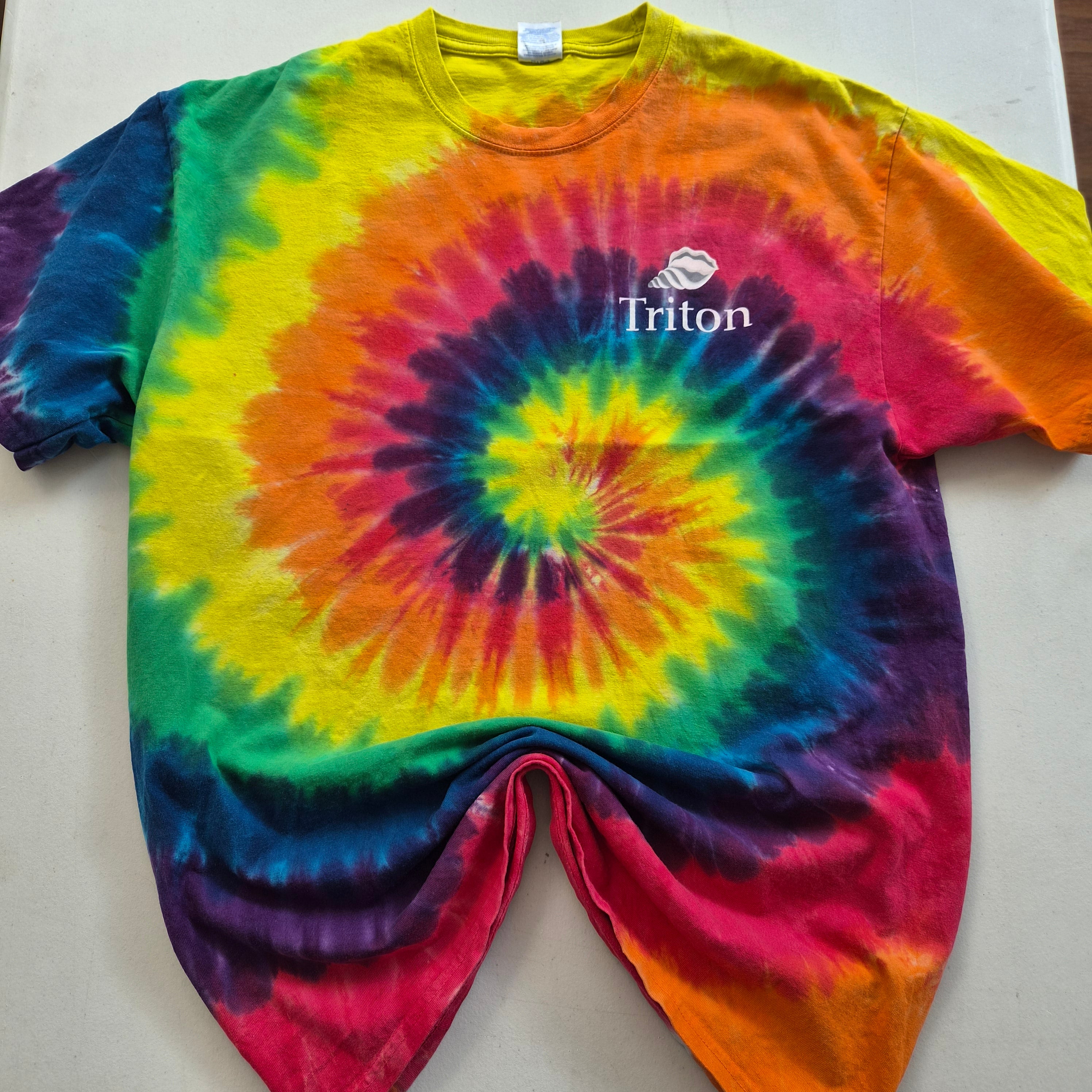 T-shirt tie-dye Triton multicolore motif spiralé – taille L