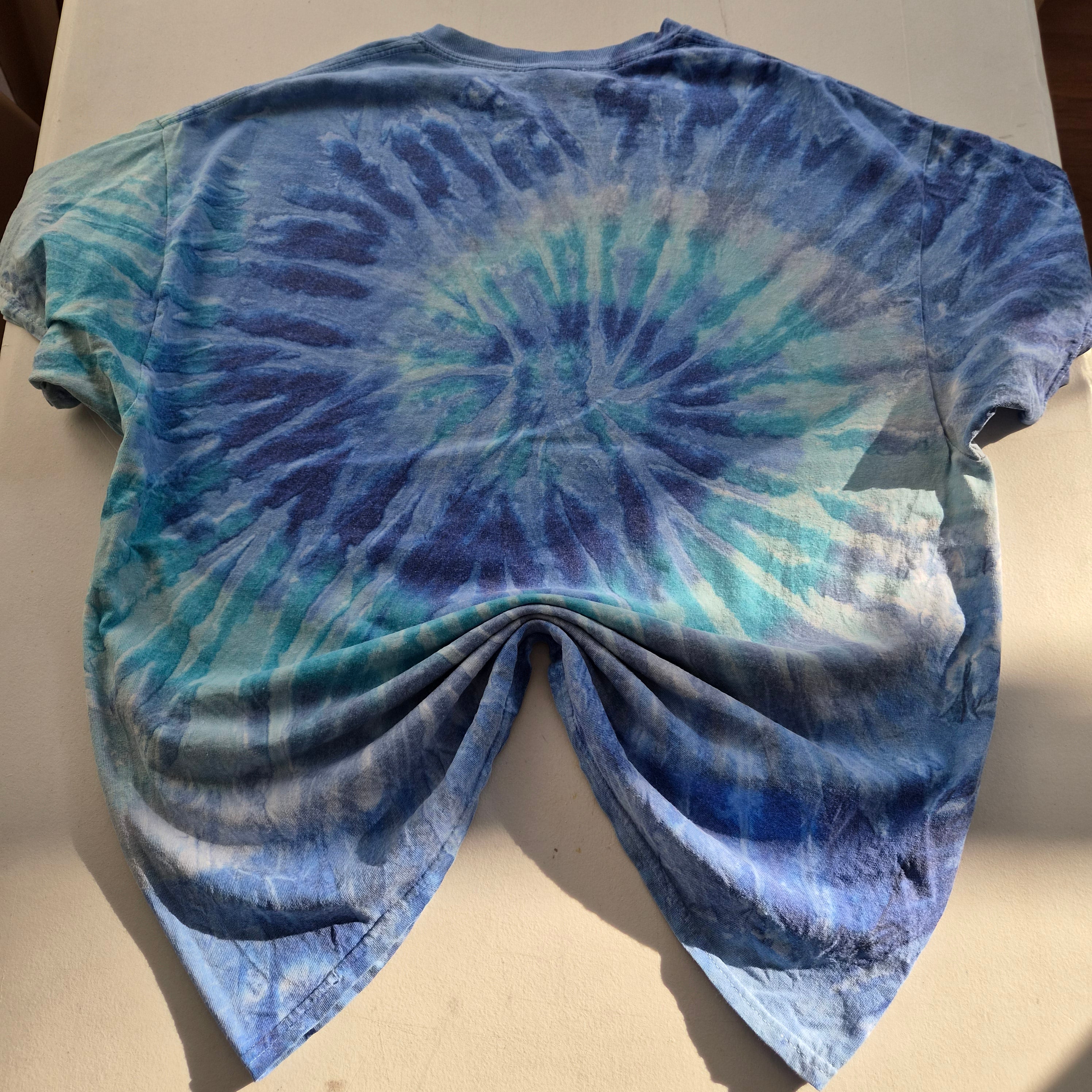 T-shirt tie-dye Colortone bleu turquoise – Taille XL