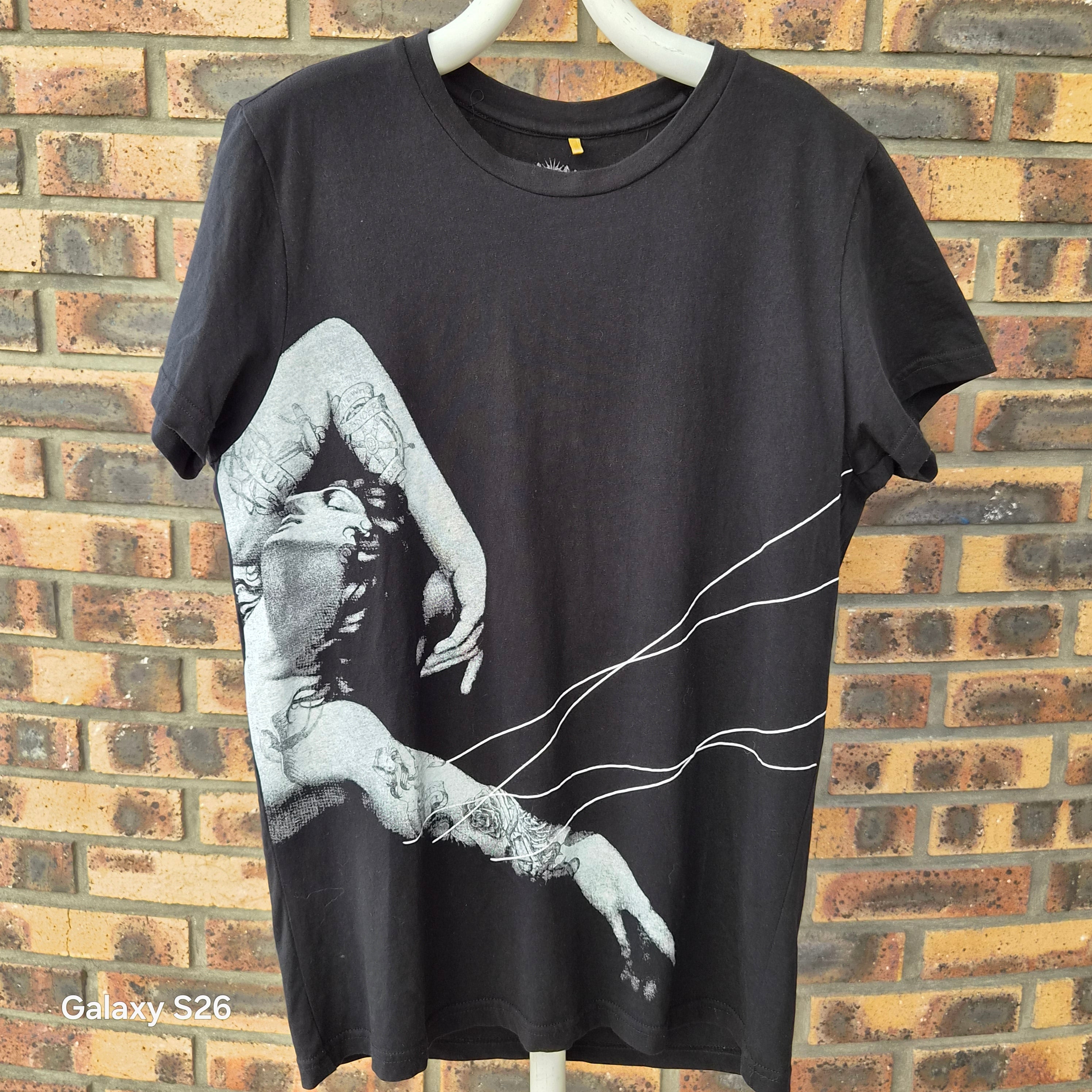 T-shirt noir Tee Library graphique tatouage femme taille S