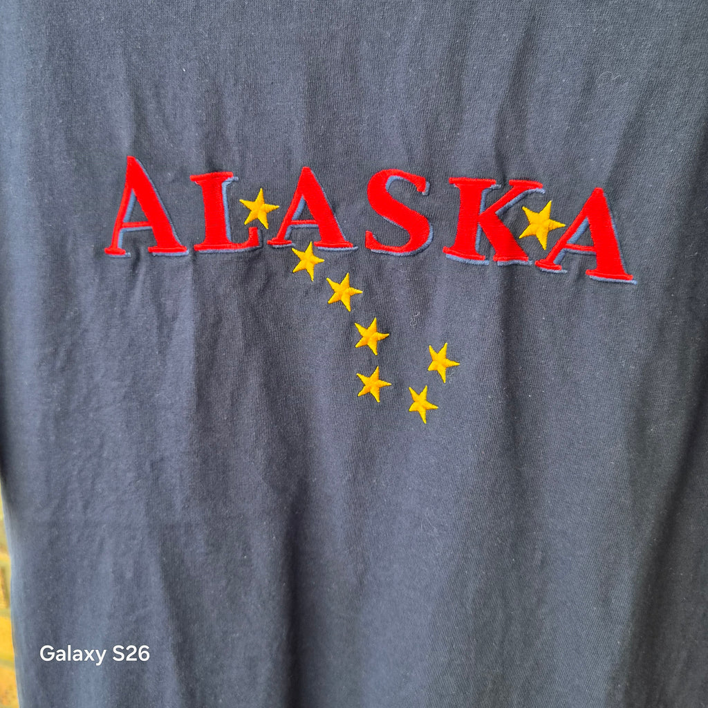 T-shirt Hanes Alaska bleu marine brodé taille M