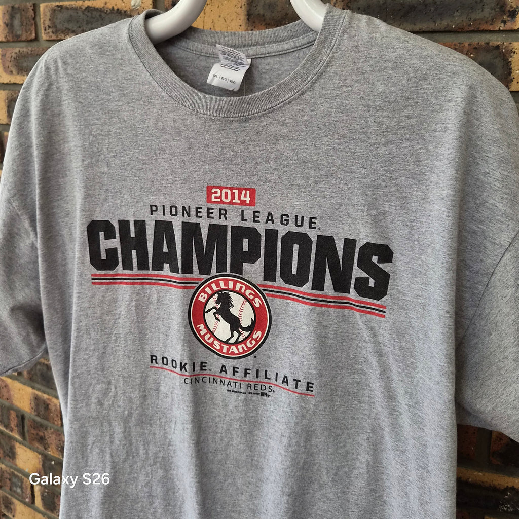 T-shirt Gildan Billings Mustangs Champions 2014 gris 2XL