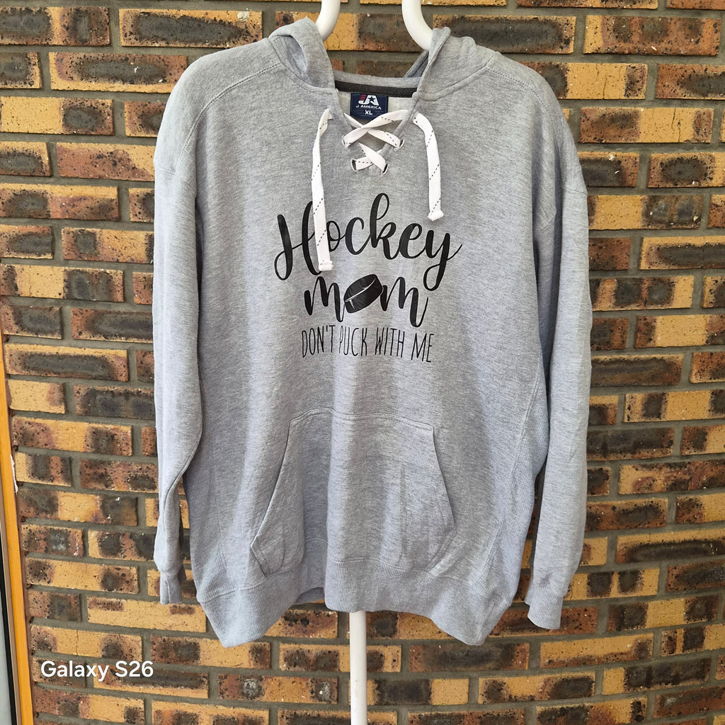 Sweat J. America Hockey Mom gris taille XL