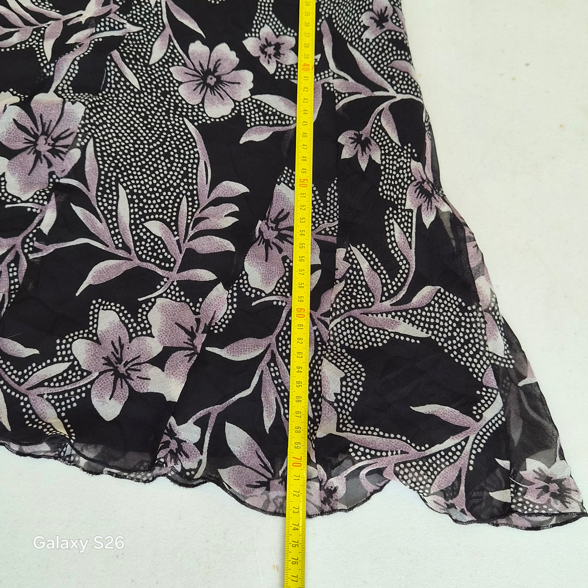 Jupe longue Lynn Cantin fleurie noire violet taille 36