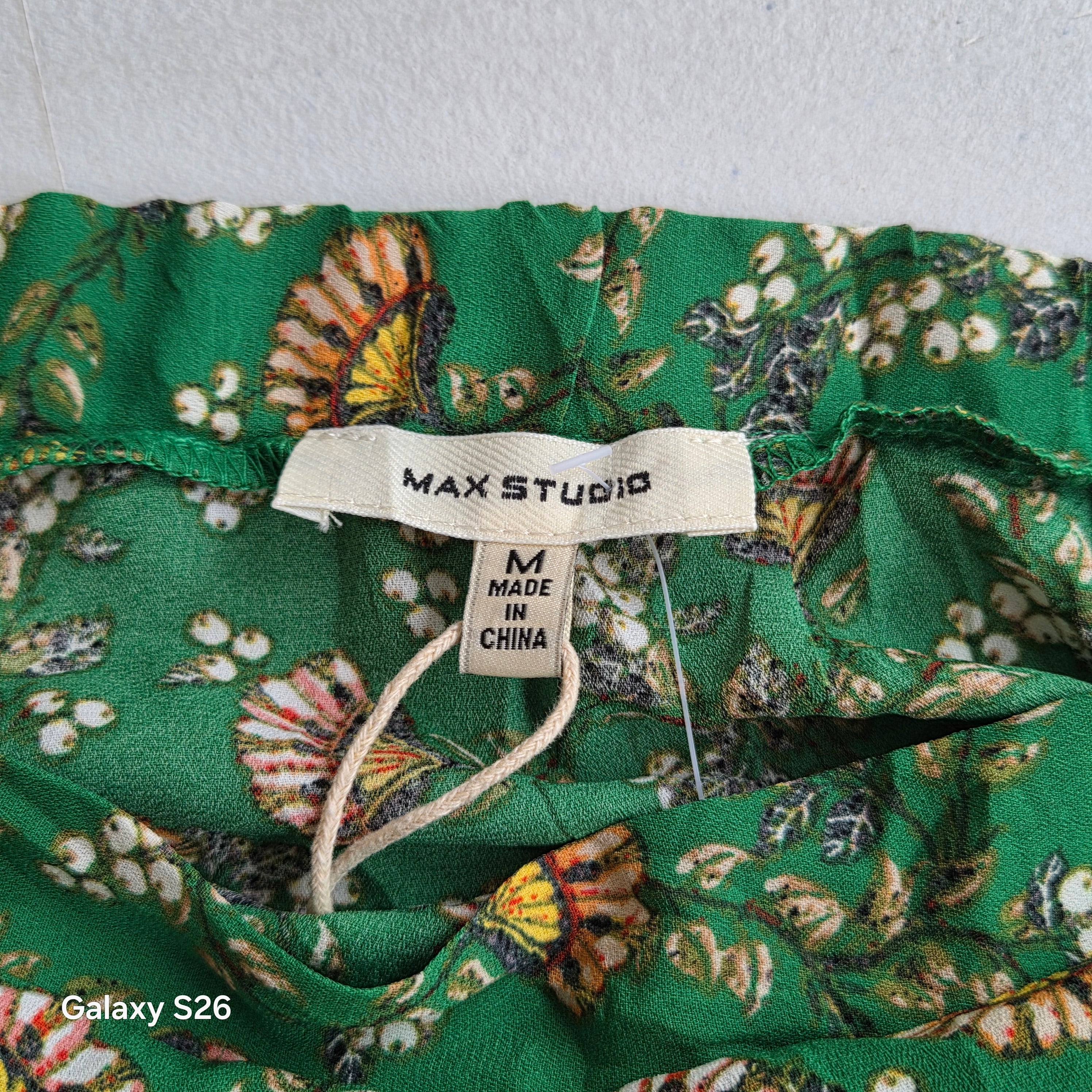 Jupe midi Max Studio verte à fleurs volantée taille M