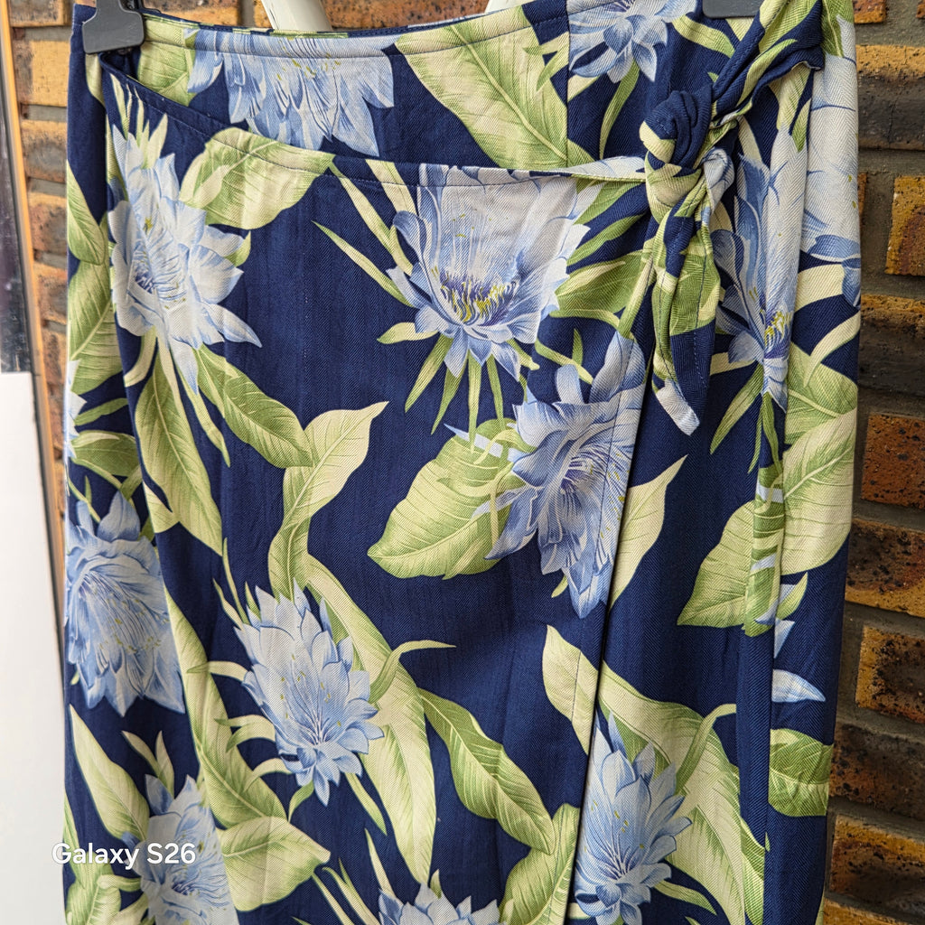Jupe longue Tommy Bahama 100 % soie fleurie bleue – Taille M