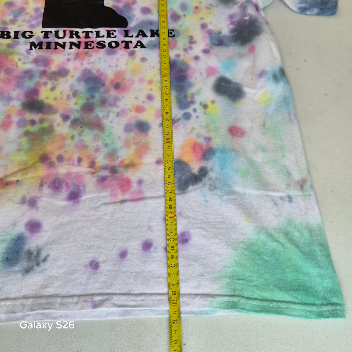 T-shirt Arcadia Lodge Big Turtle Lake Minnesota tie-dye – L