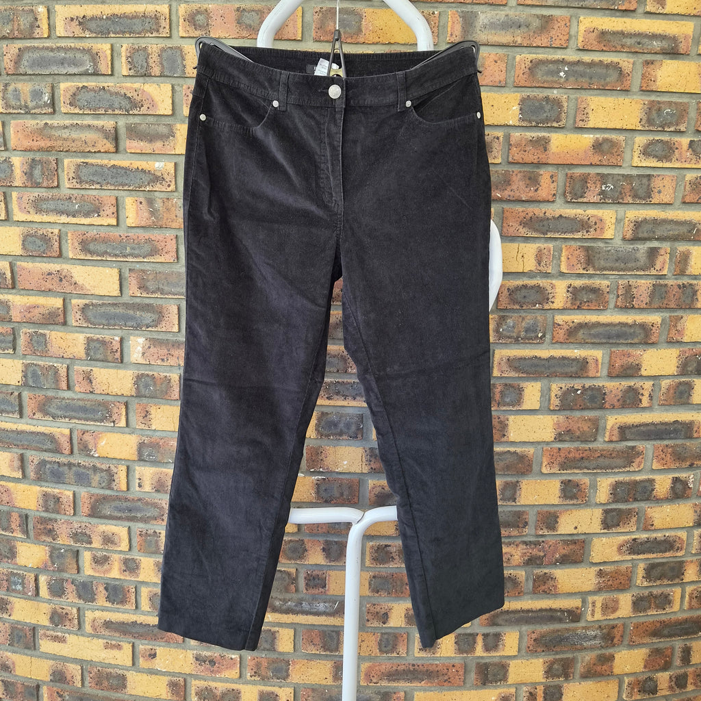 Pantalon Happy D. by Damart velours noir – env. T.40/42