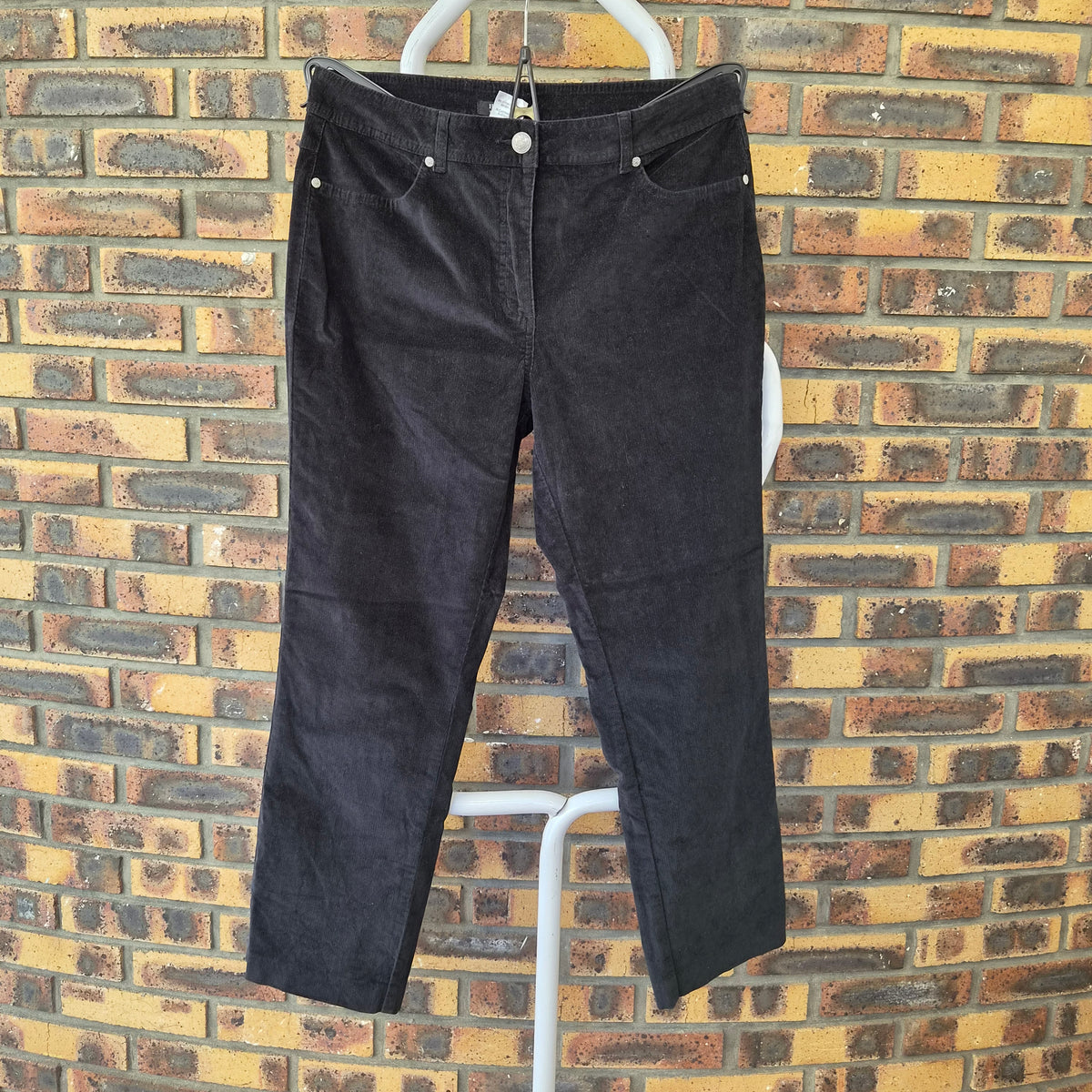 Pantalon Happy D. by Damart velours noir – env. T.40/42