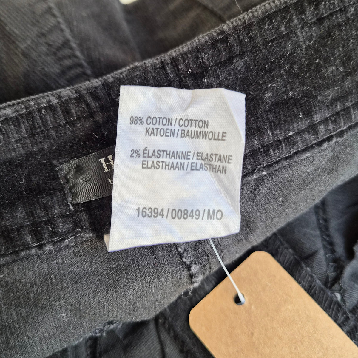 Pantalon Happy D. by Damart velours noir – env. T.40/42