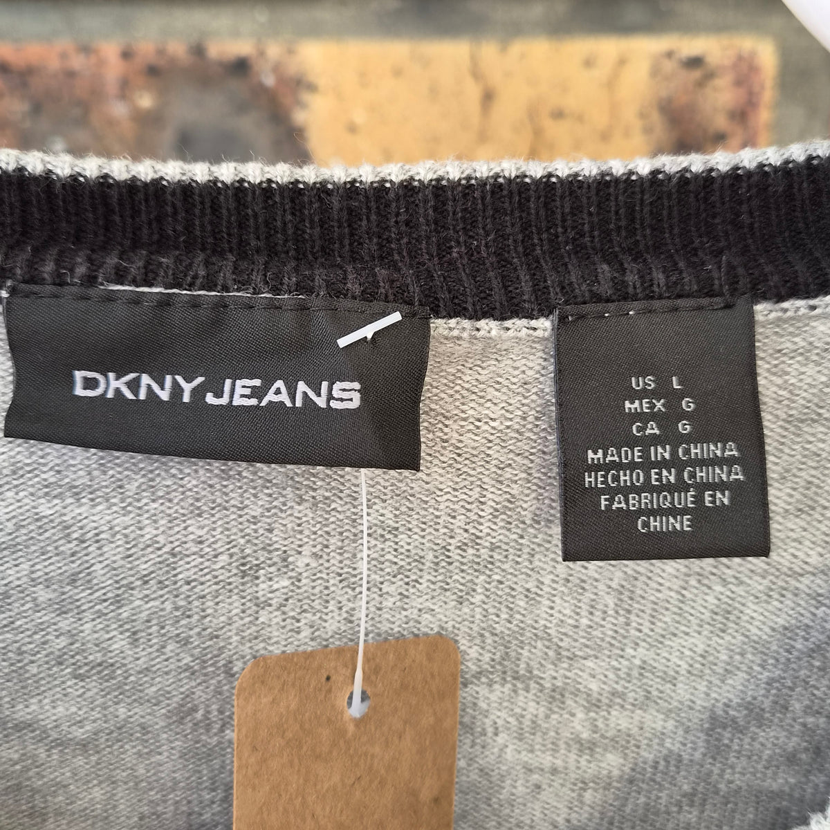 Pull DKNY Jeans gris col V – L