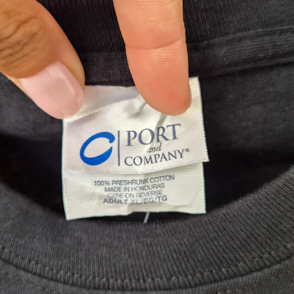 T-shirt Port & Company Gaston College 50 Years of Excellence 1964-2014 Noir — 100% Coton — XL — Très bon état