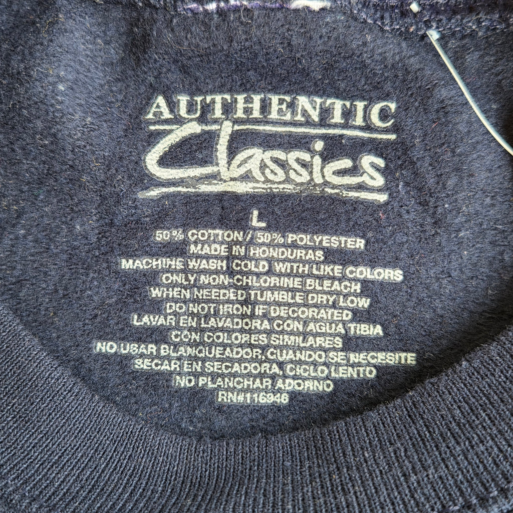 Sweat vintage Fishing Is Everything – Authentic Classics – L