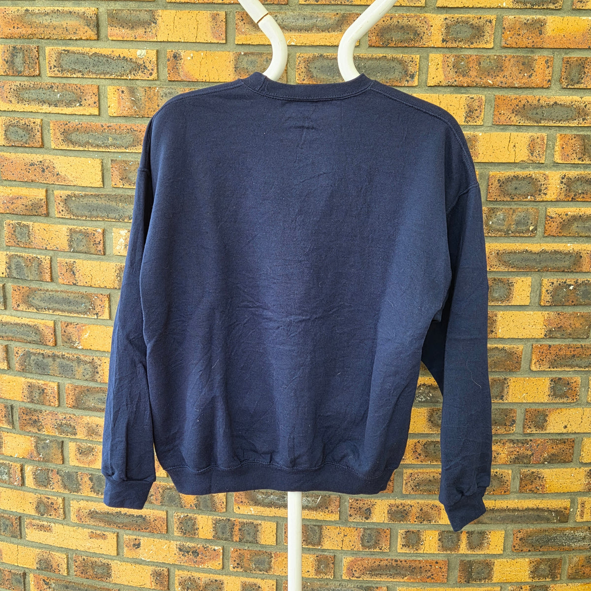 Sweat vintage Fishing Is Everything – Authentic Classics – L