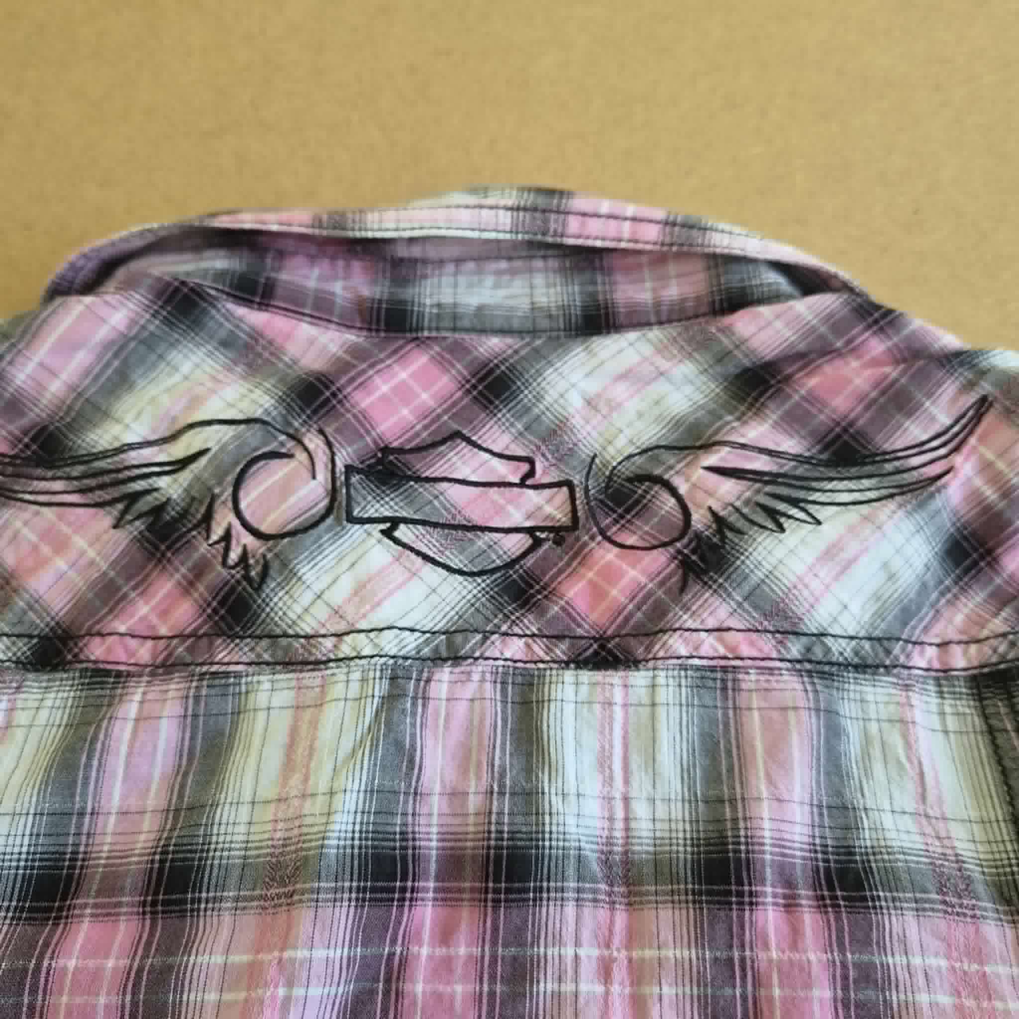 Chemise Harley-Davidson Femme Carreaux Rose — Logo Ailes Brodé — L — Très bon état